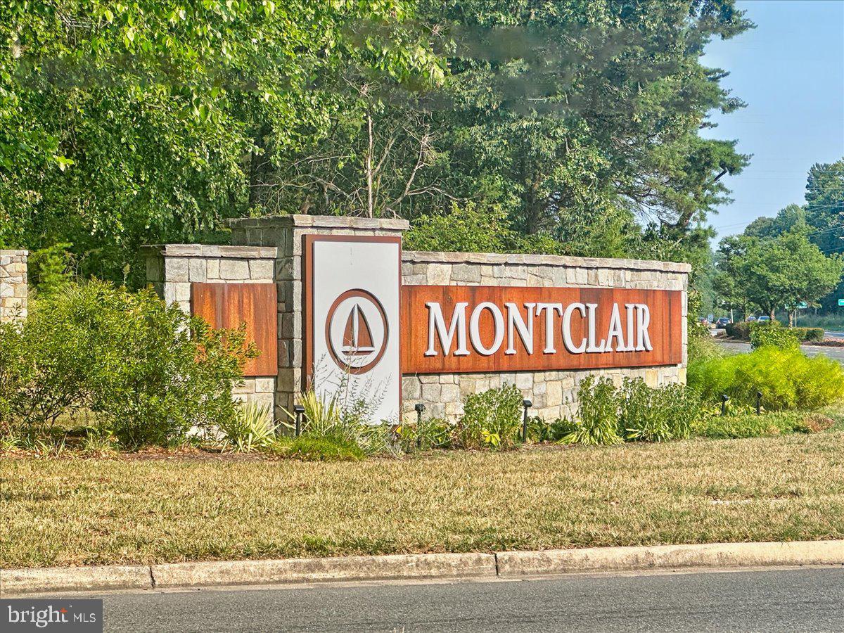 SOUTHLAKE AT MONTCLAIR - Residential