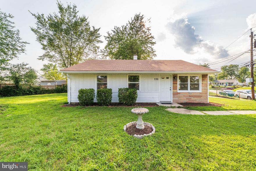 You won't want to miss this gem, absolutely a great central location for a single family home & it's priced for only $277,500!!!  Fresh paint, new carpet, new water proof laminate floors, fully renovated bathroom & new HVAC!  Located less than 10 minutes from Top Golf, MGM, Tanger Outlets & the National Harbor.  Only 25 minutes from DC & Arlington.  Less than 20 minutes to Andrews AFB or Bolling AFB.  Move in ready with a 3 car driveway, huge corner lot boast plenty of room for any outdoor activities you'd like.  This home is a must see!