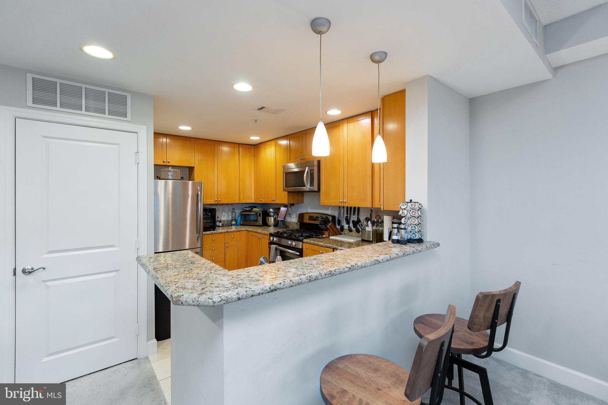 CRYSTAL CITY - Residential