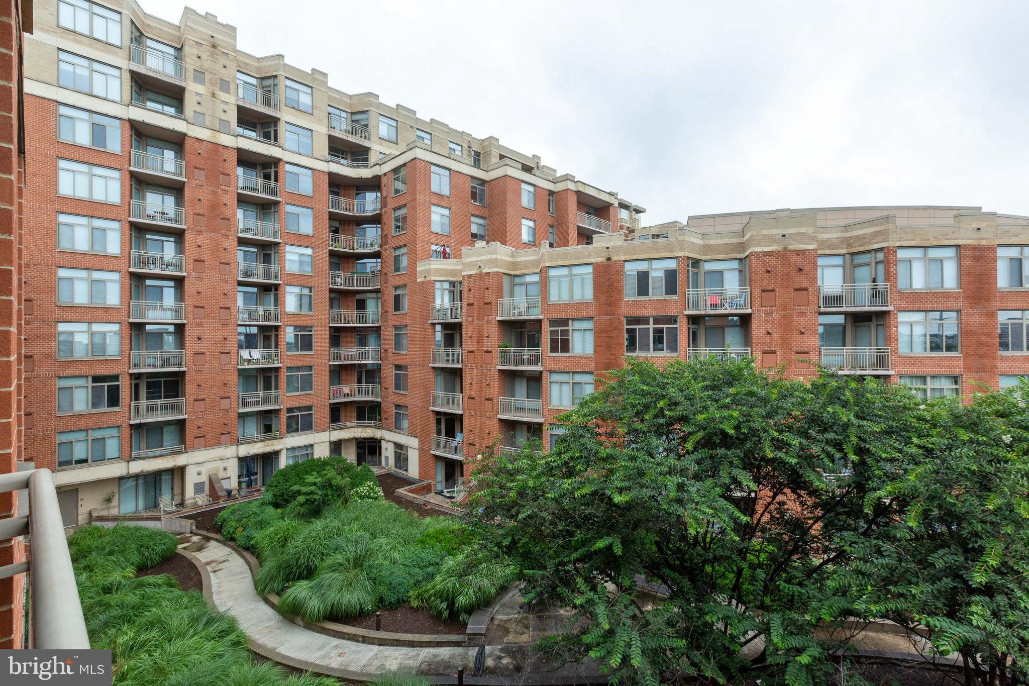 CRYSTAL CITY - Residential