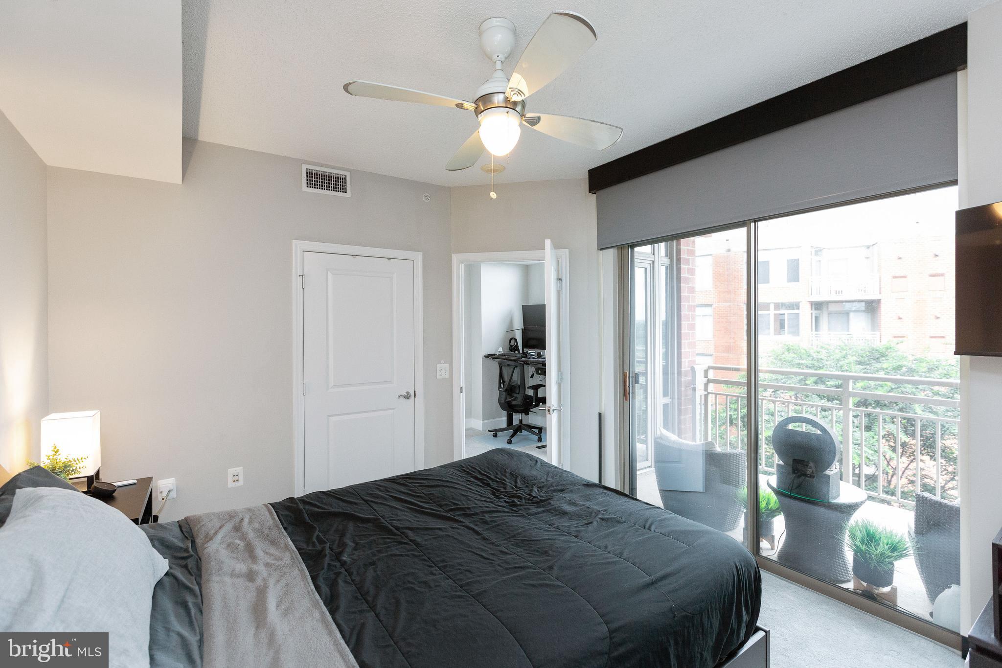 CRYSTAL CITY - Residential