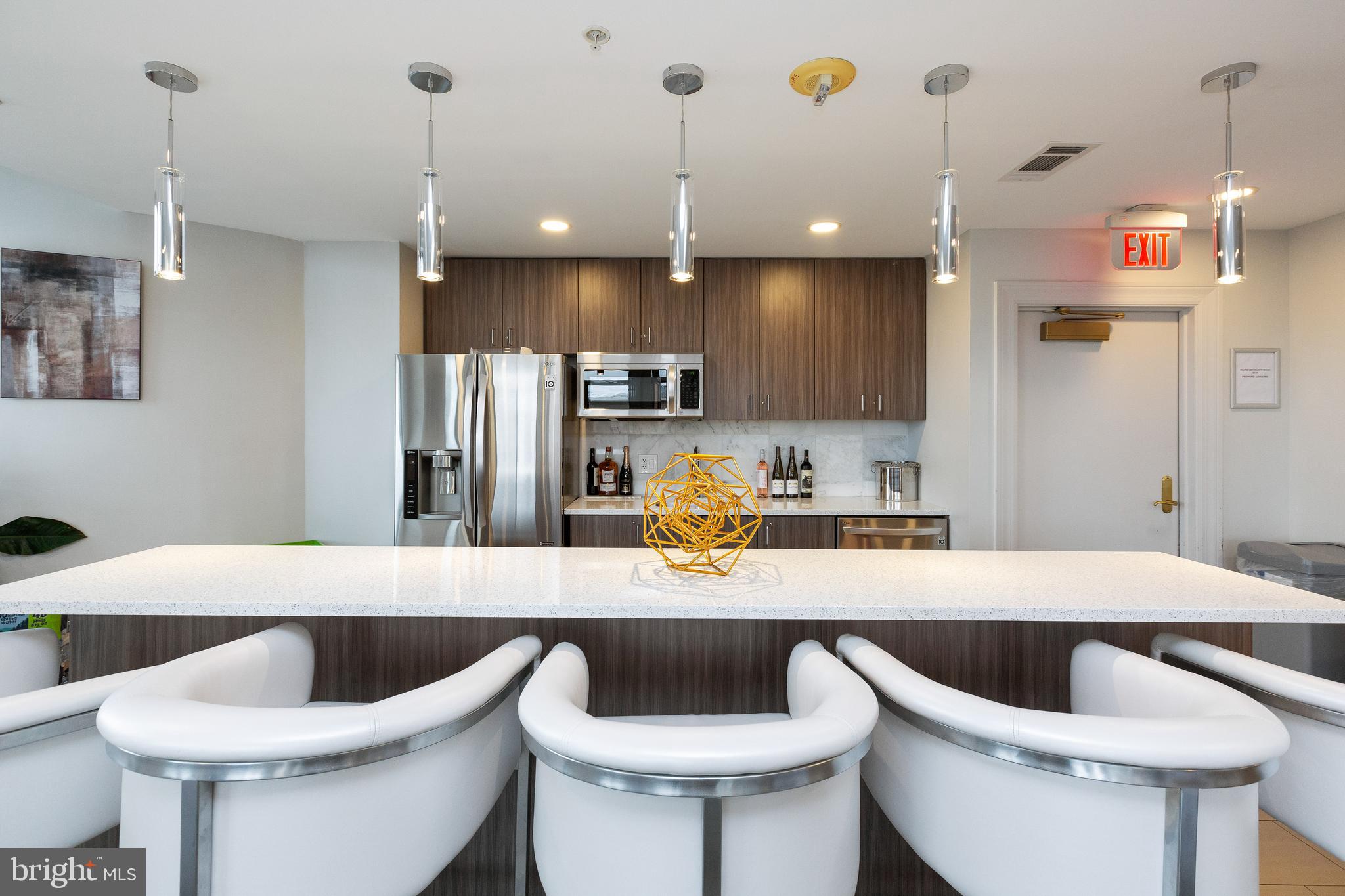 CRYSTAL CITY - Residential