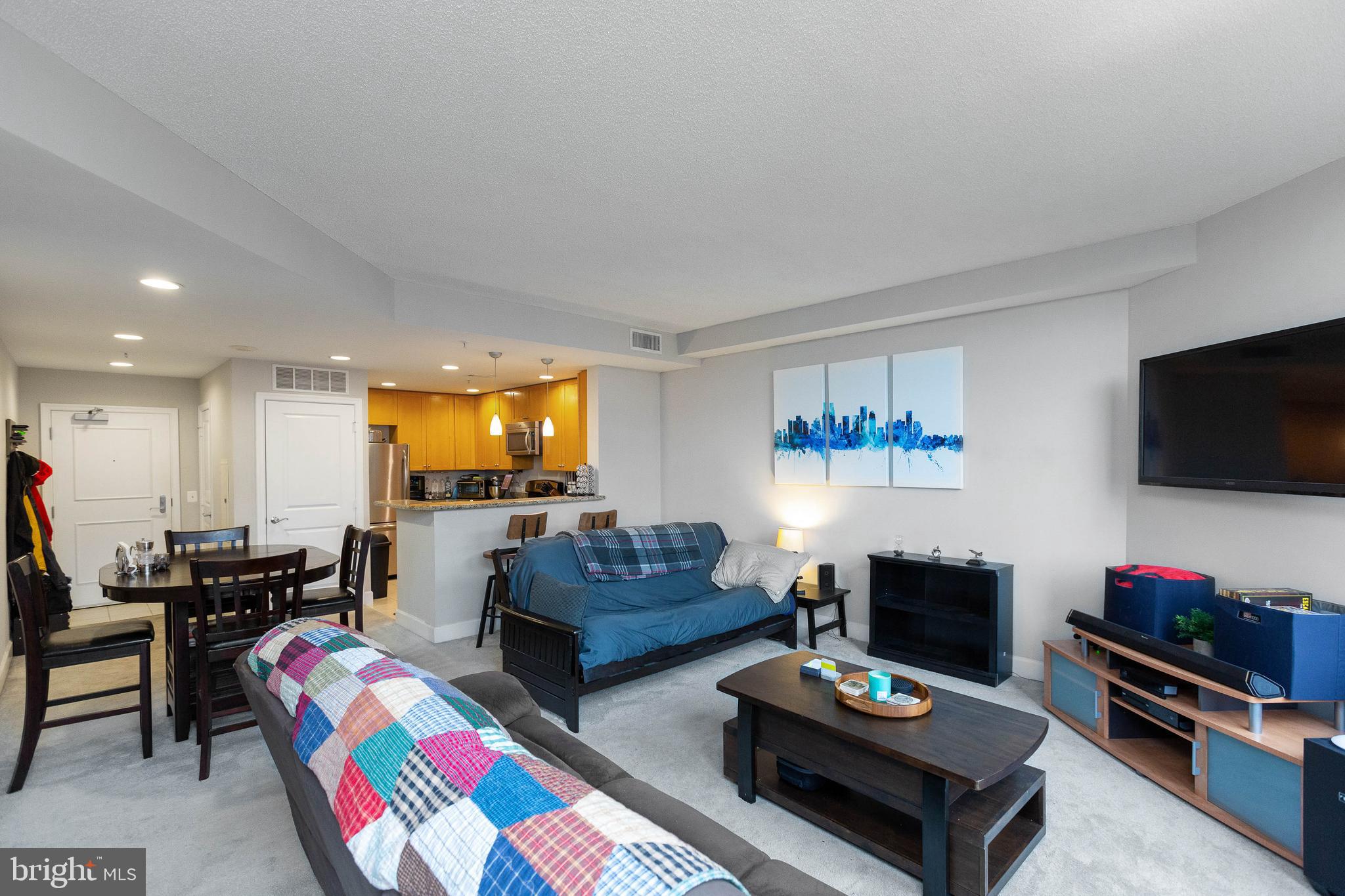 CRYSTAL CITY - Residential