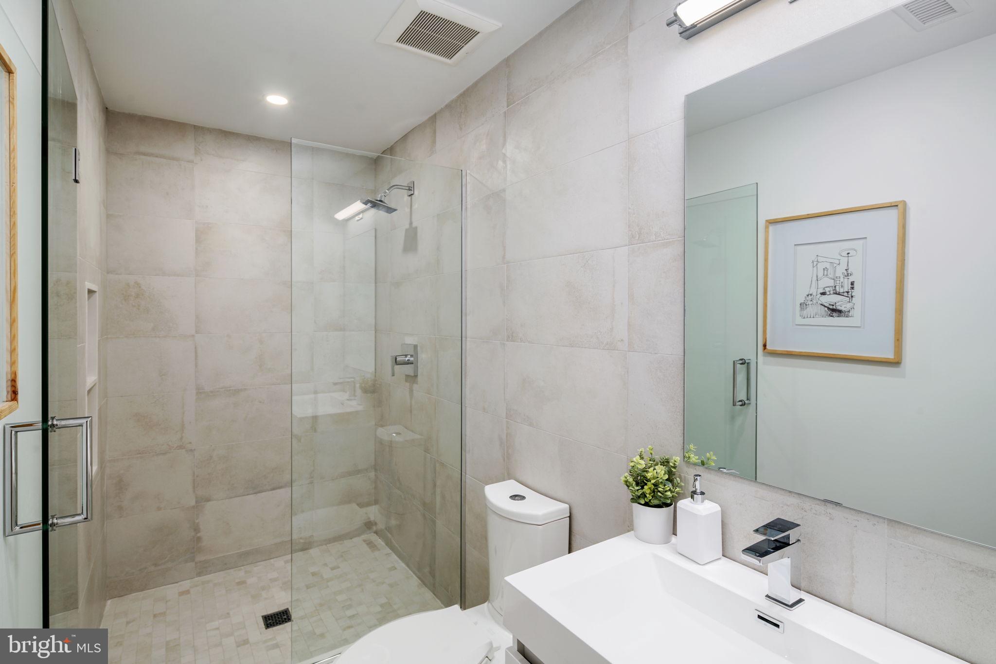 NORTHERN LIBERTIES - Residential Lease