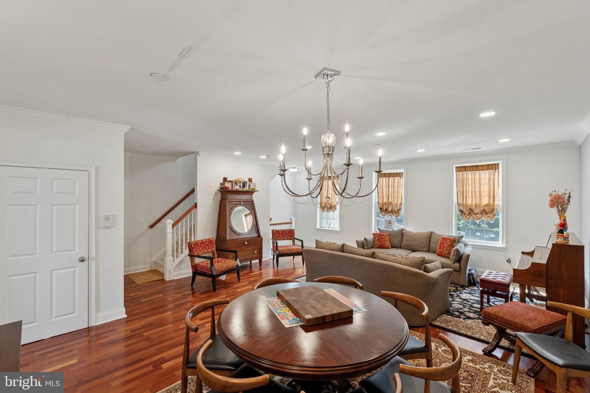 NAVAL SQUARE - Residential