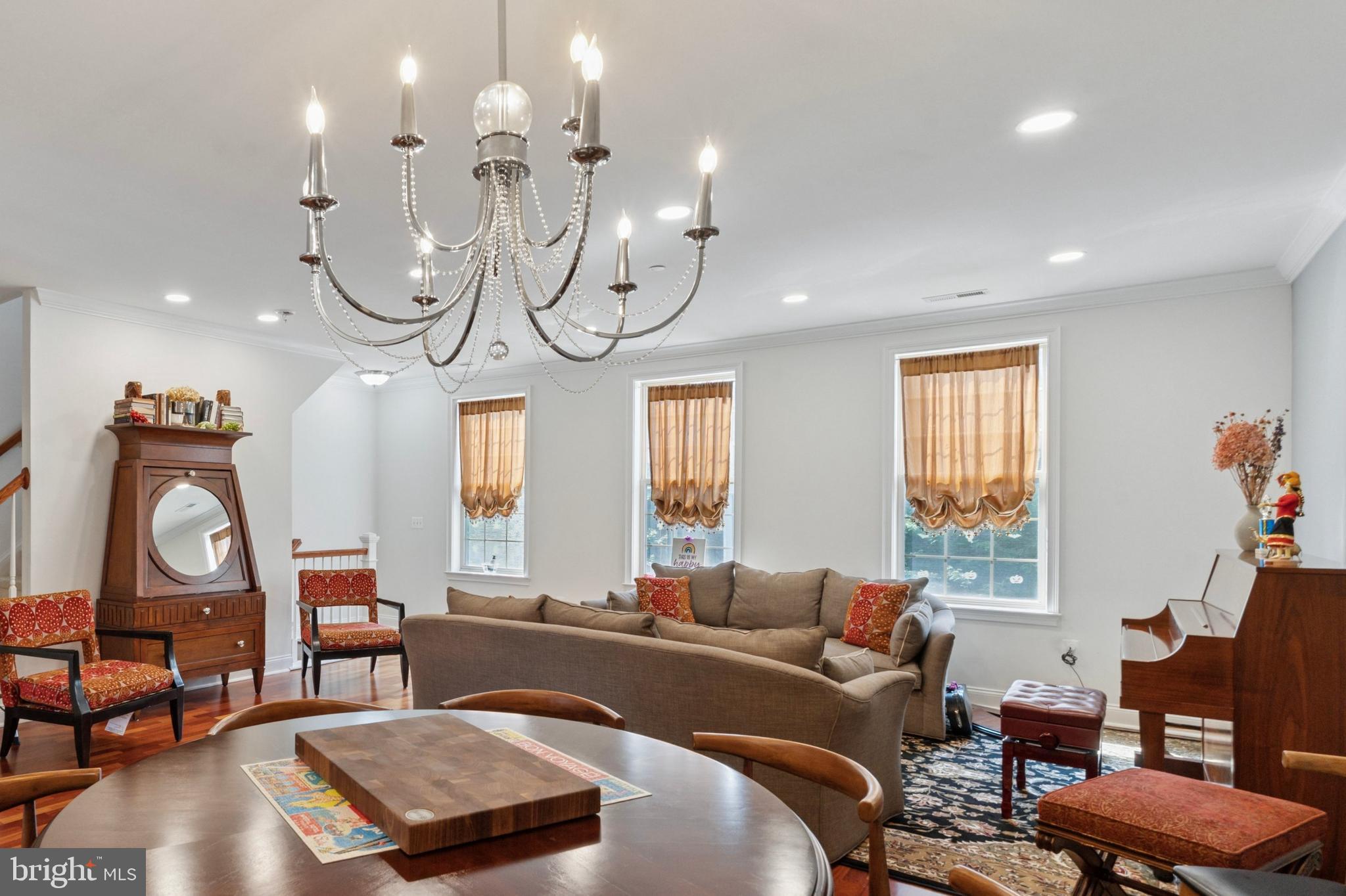 NAVAL SQUARE - Residential