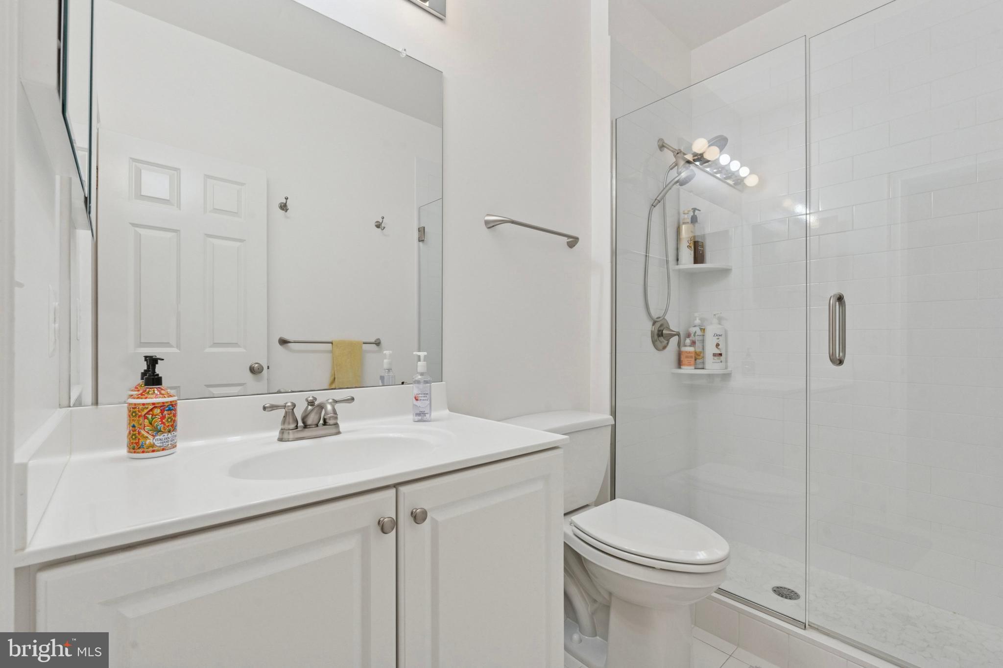 NAVAL SQUARE - Residential