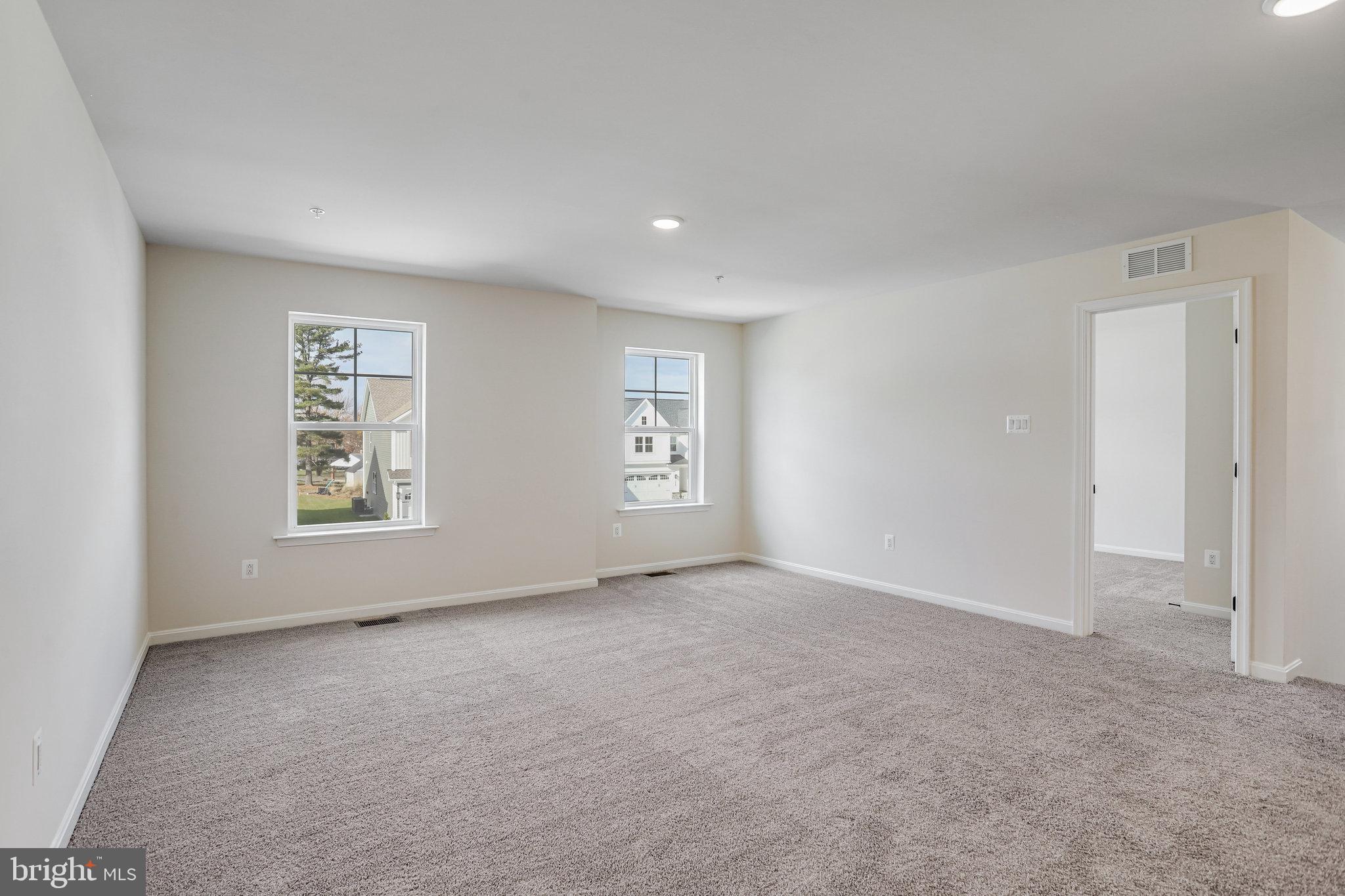 ROBERTS CROSSING - Residential