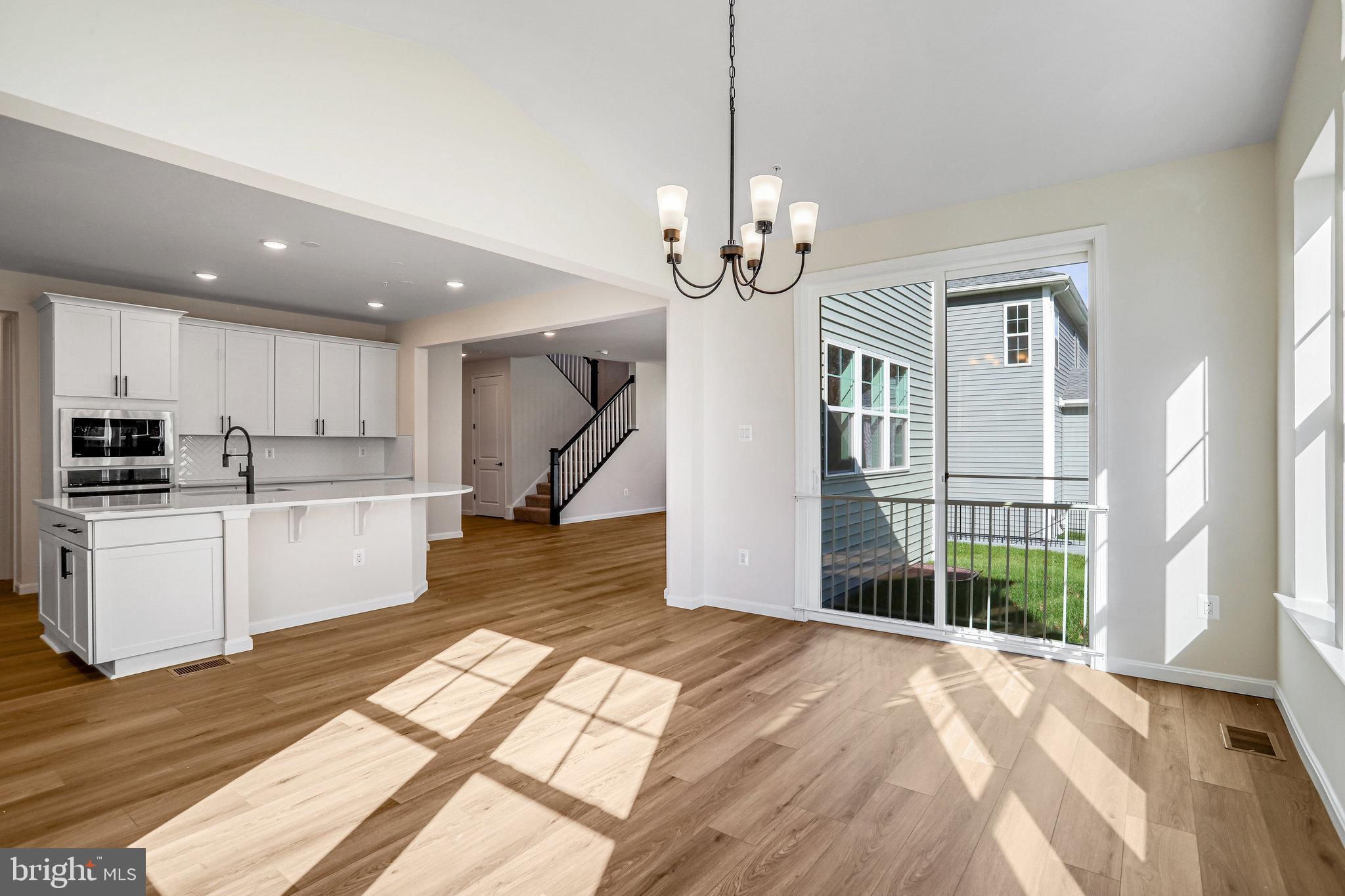 ROBERTS CROSSING - Residential