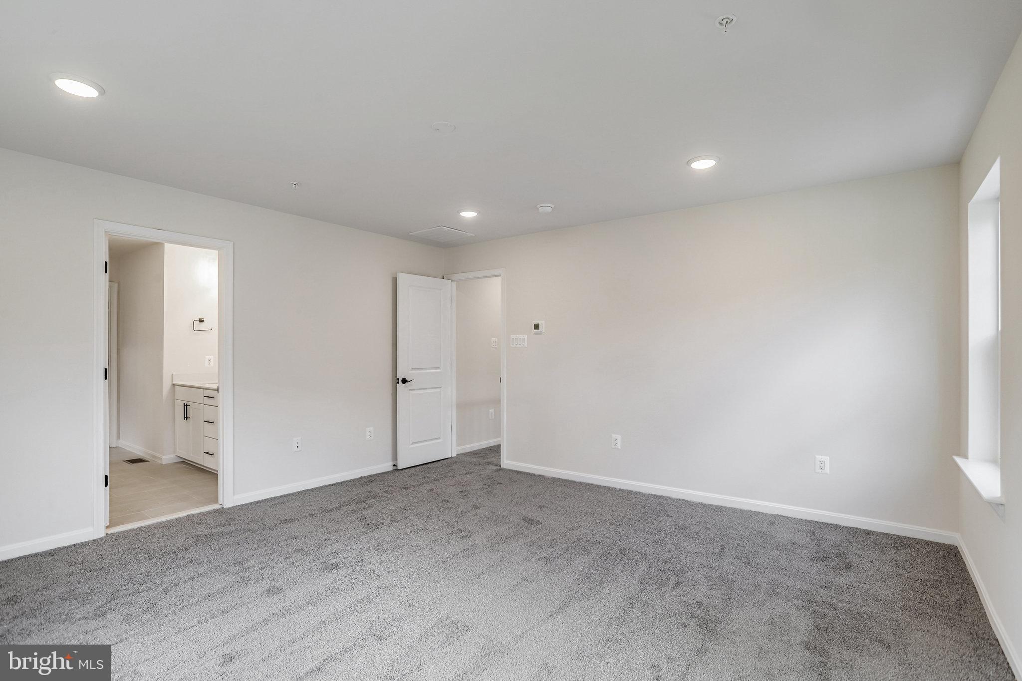 ROBERTS CROSSING - Residential