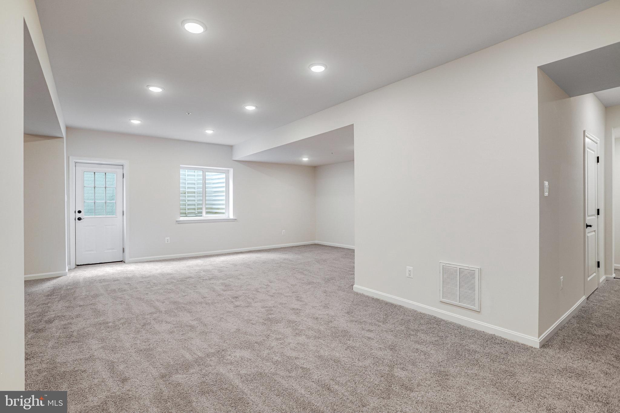 ROBERTS CROSSING - Residential