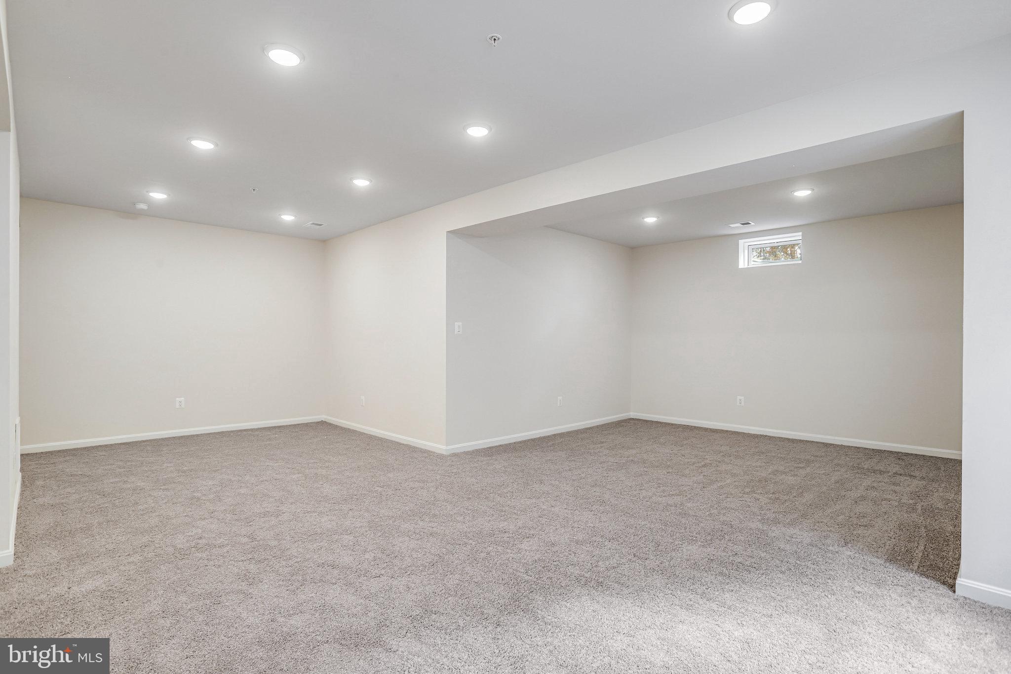 ROBERTS CROSSING - Residential