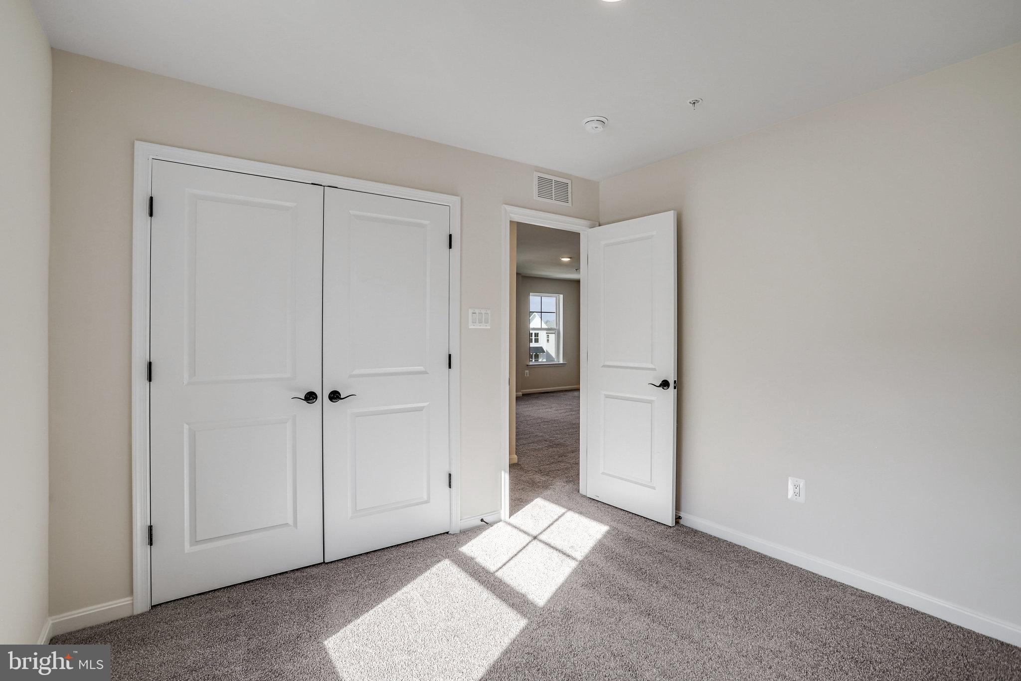 ROBERTS CROSSING - Residential