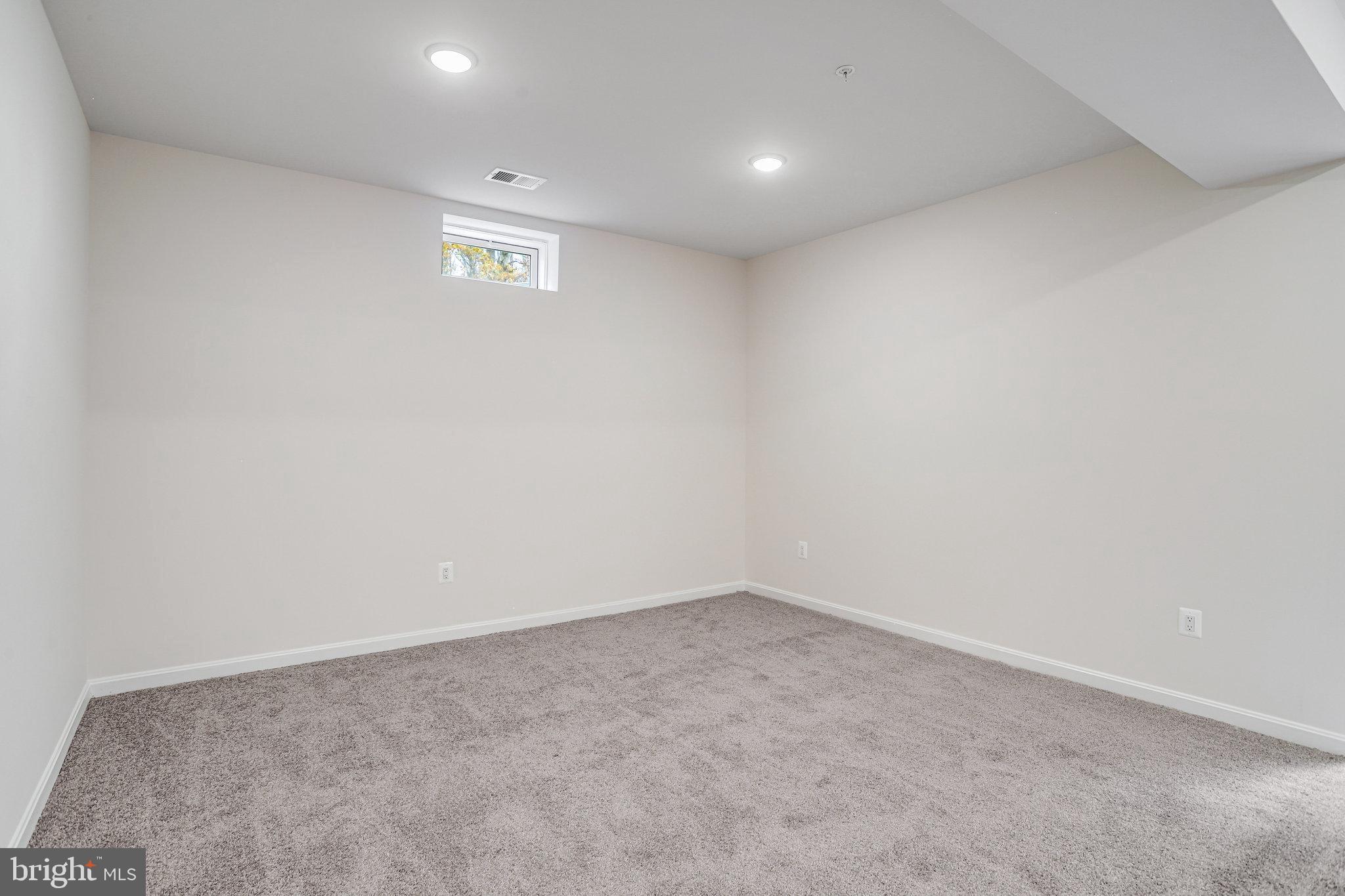 ROBERTS CROSSING - Residential