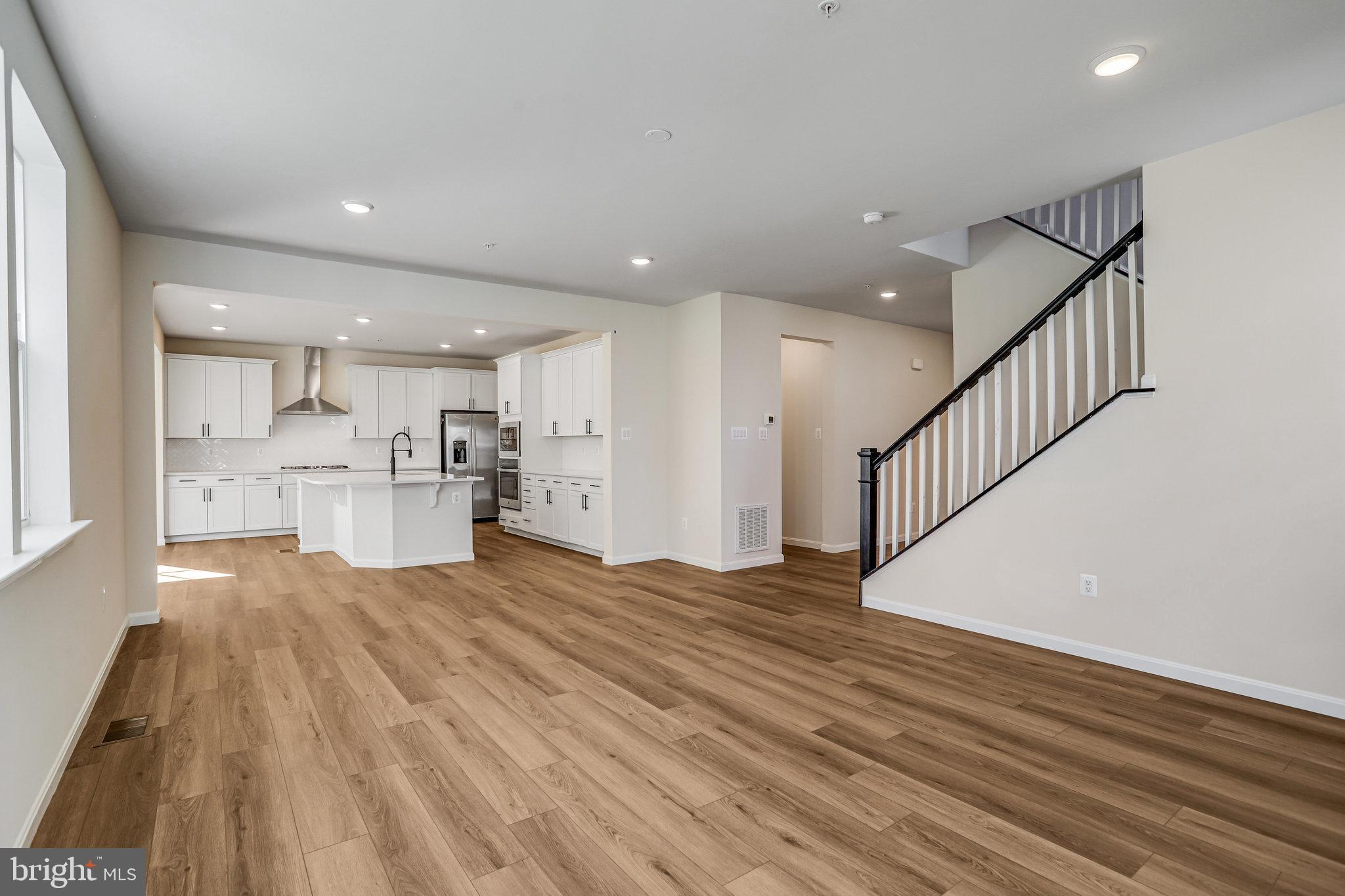 ROBERTS CROSSING - Residential