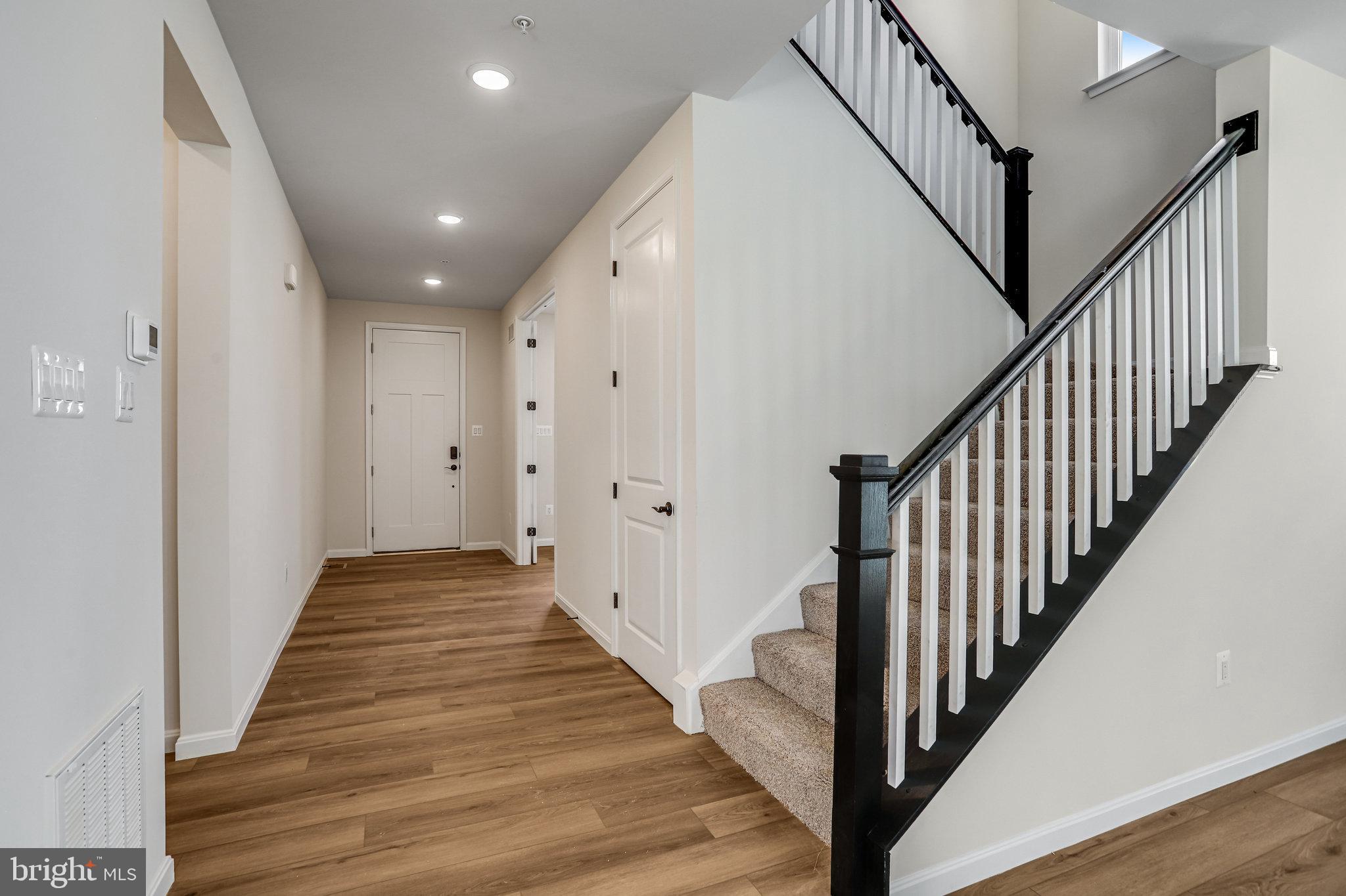 ROBERTS CROSSING - Residential