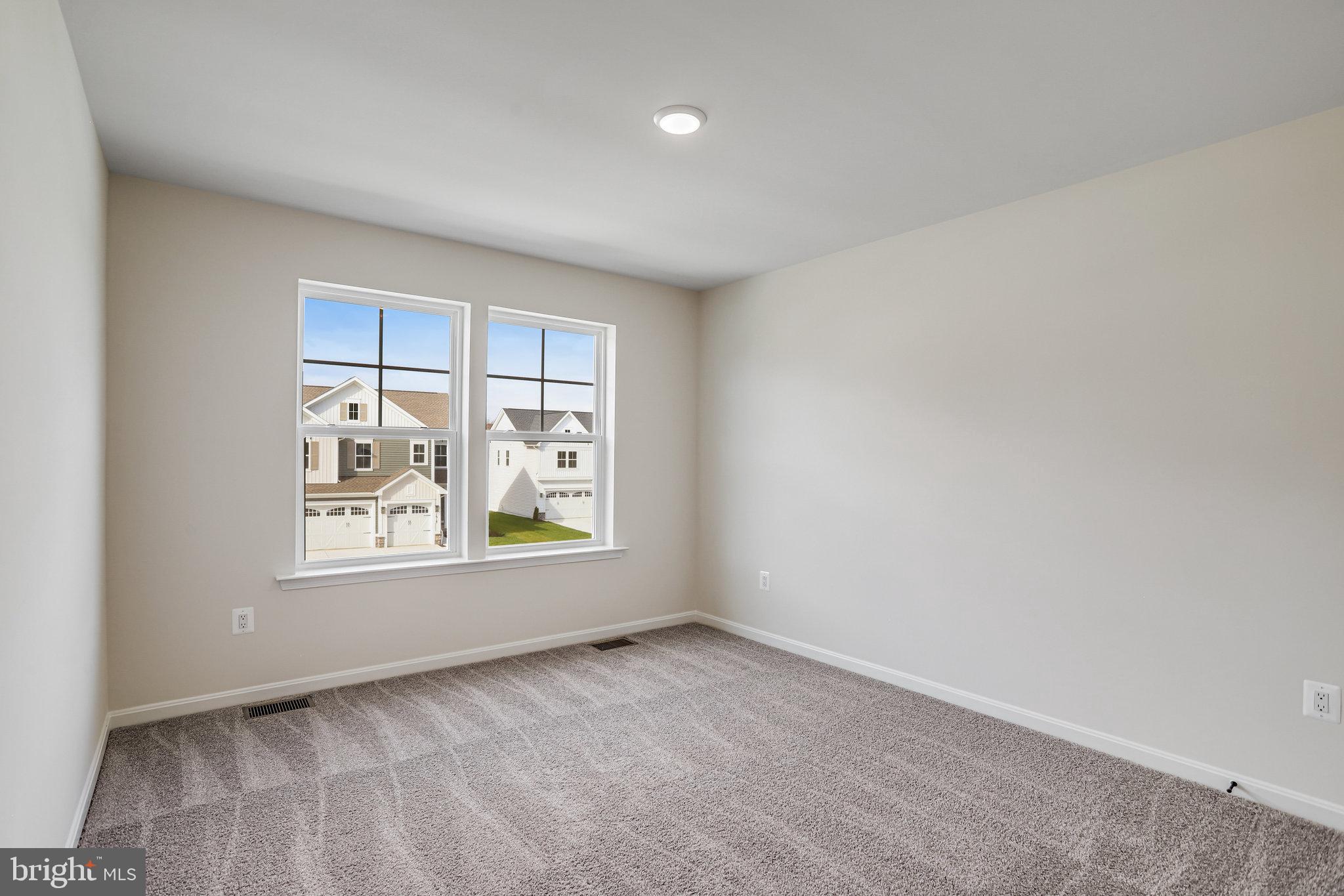 ROBERTS CROSSING - Residential