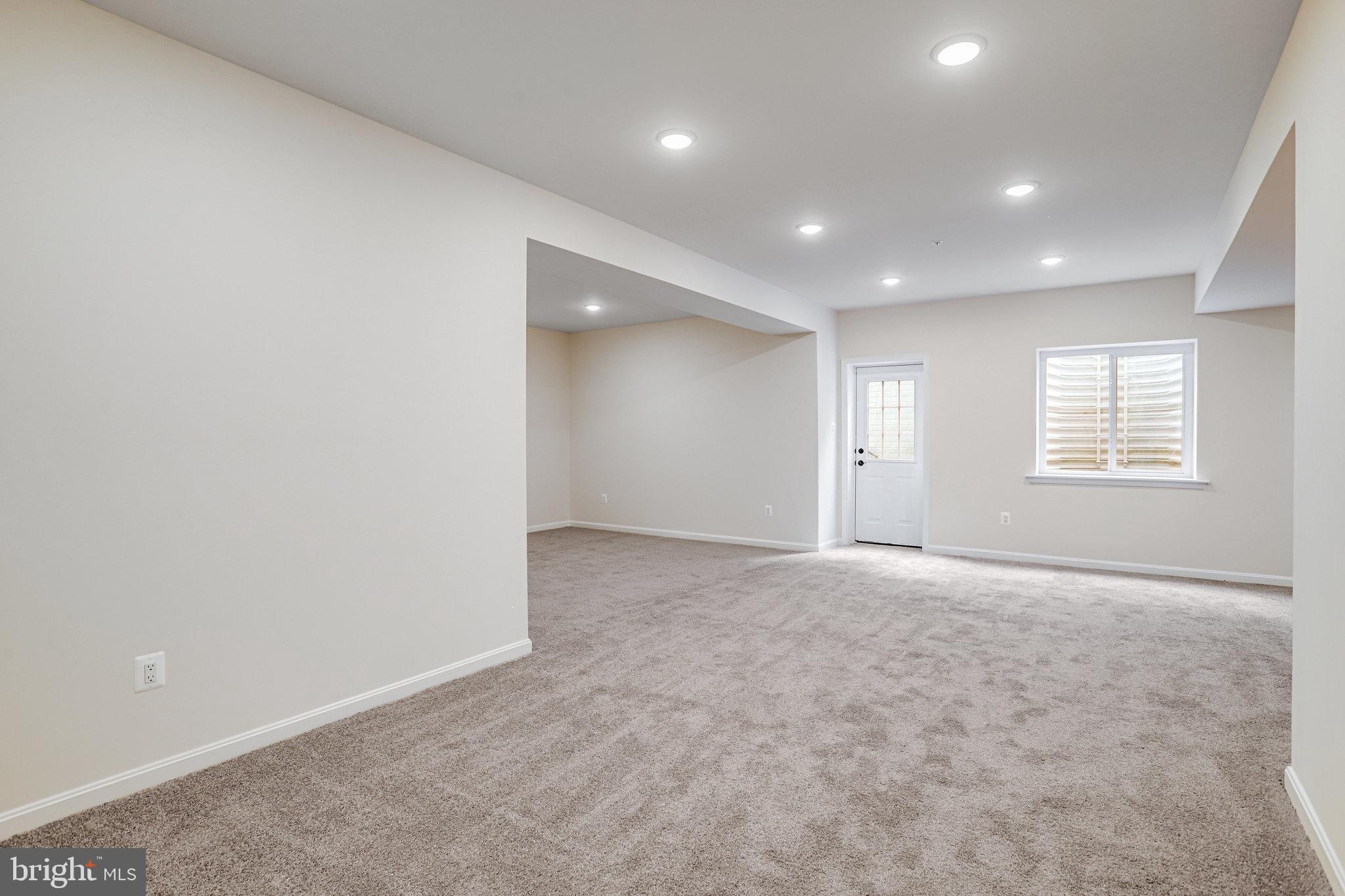 ROBERTS CROSSING - Residential