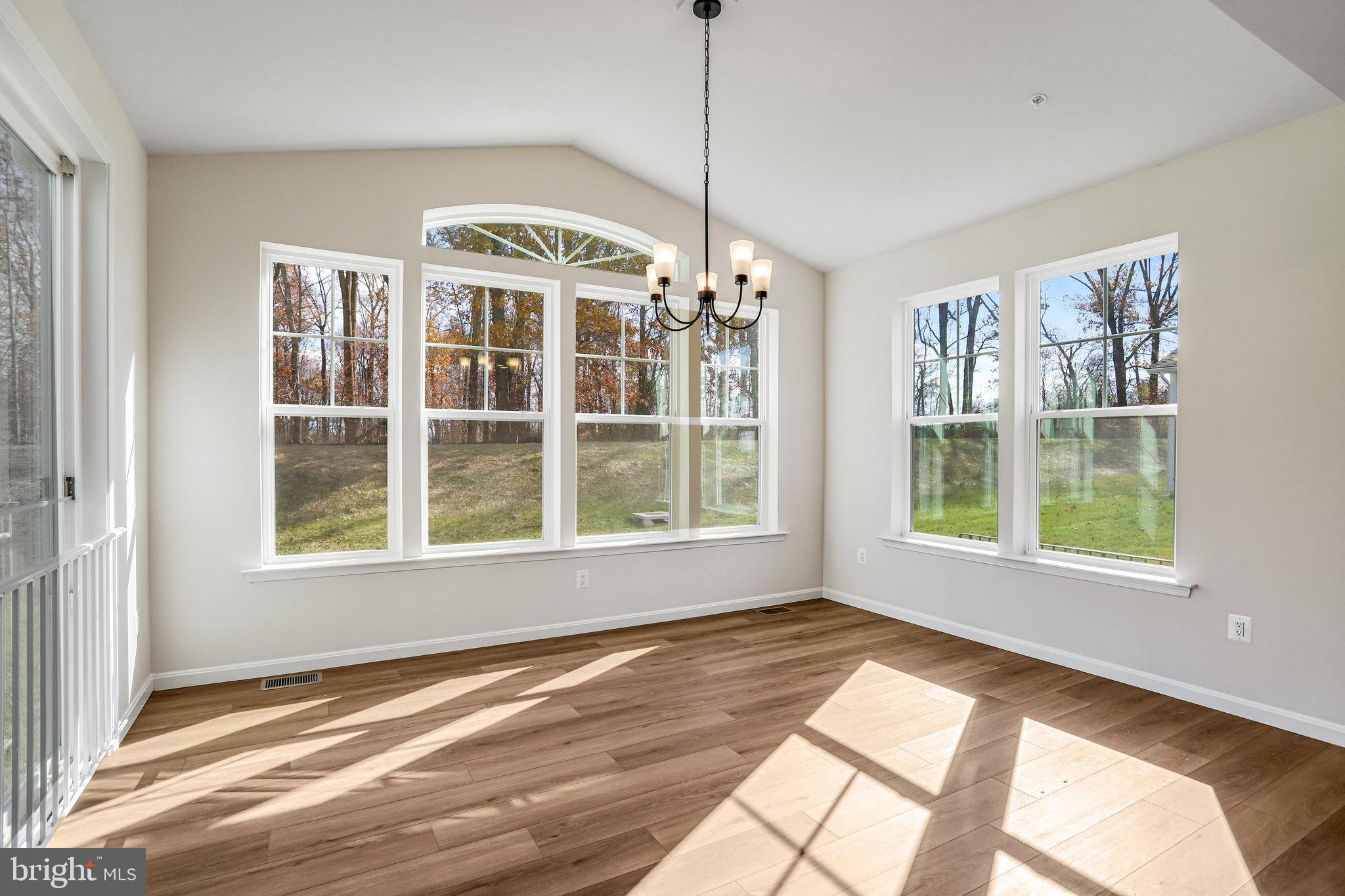 ROBERTS CROSSING - Residential