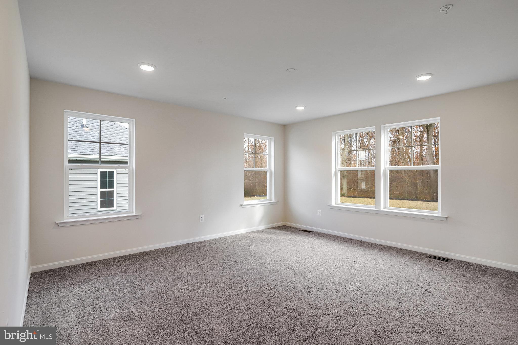 ROBERTS CROSSING - Residential