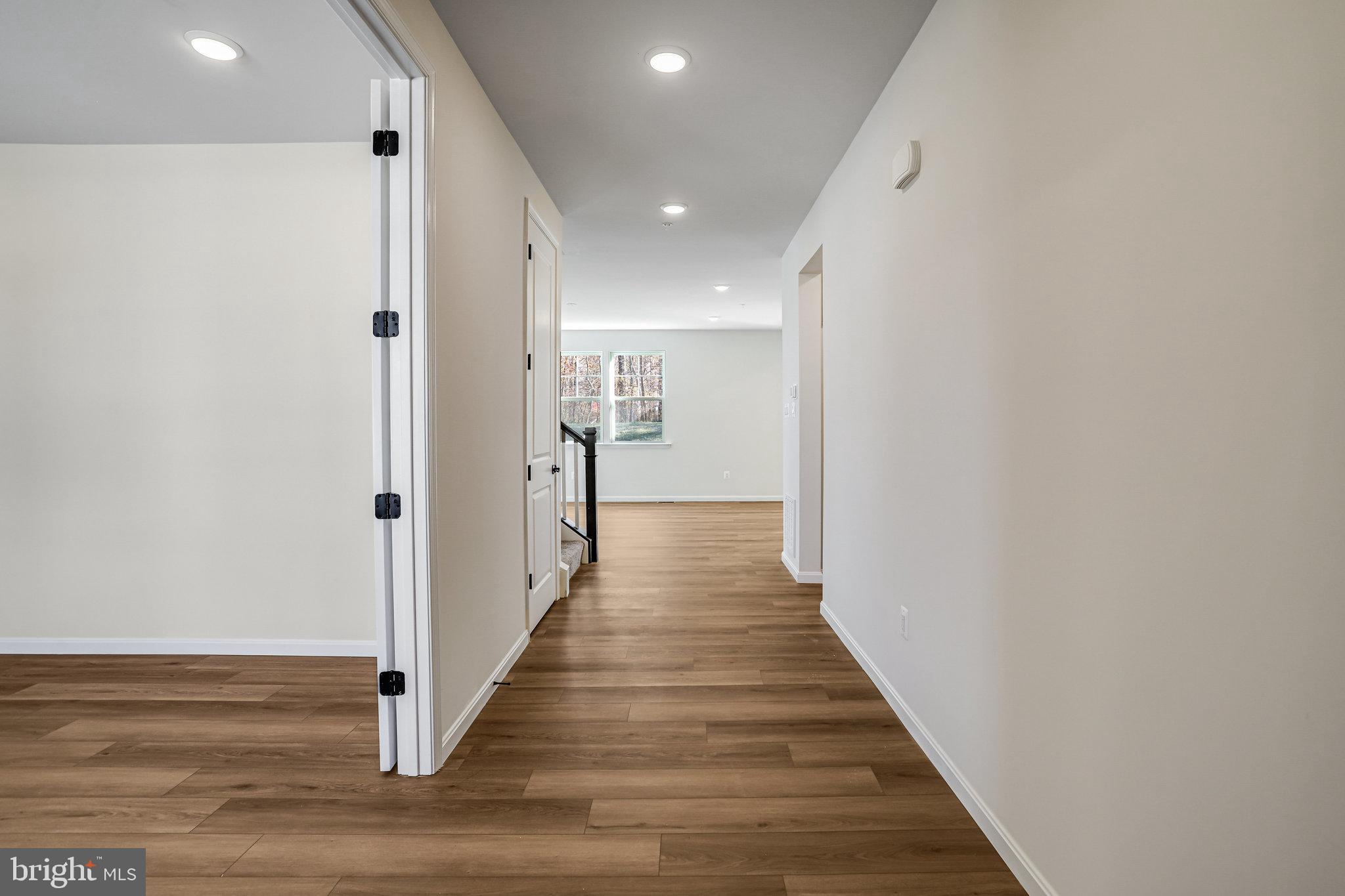 ROBERTS CROSSING - Residential