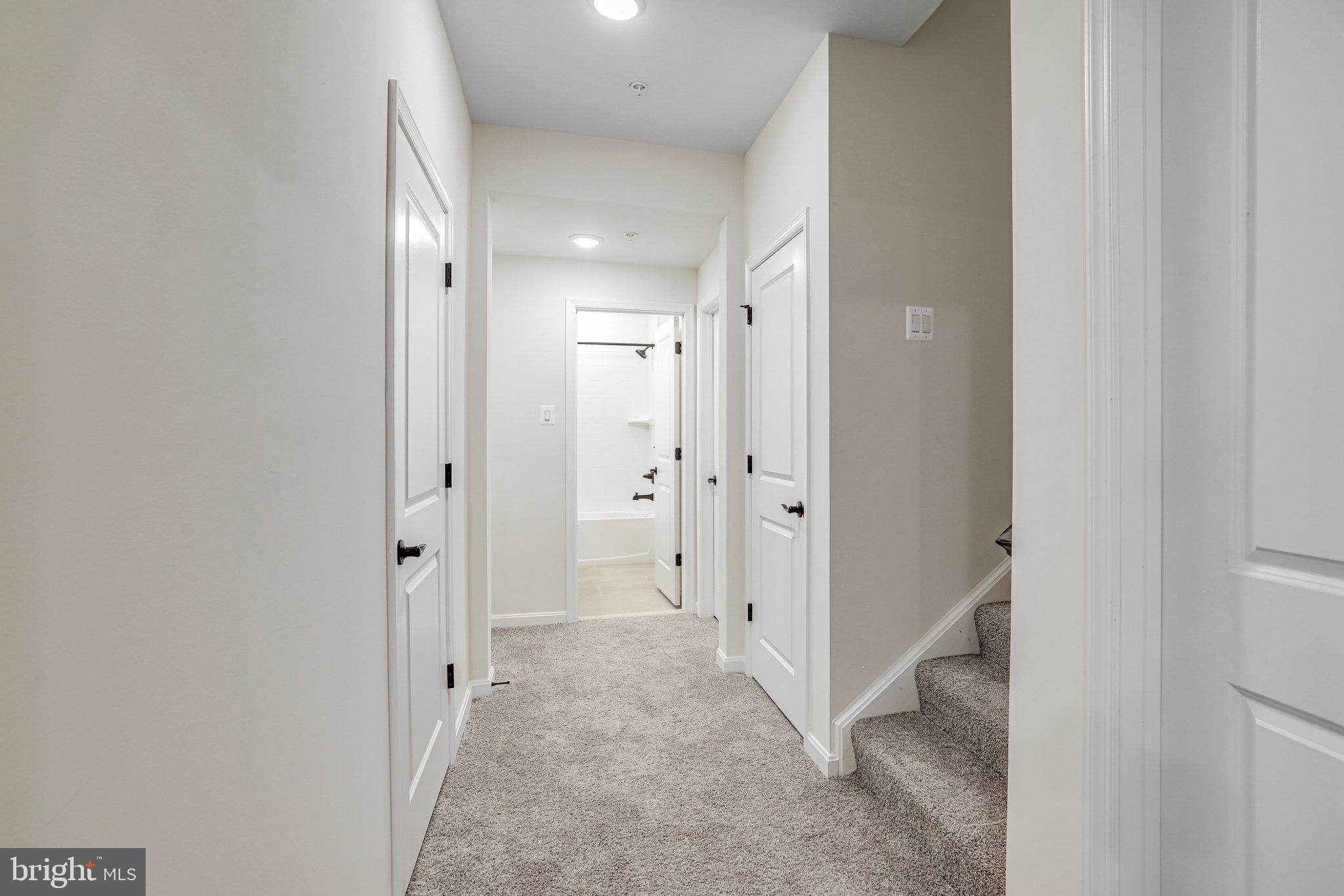 ROBERTS CROSSING - Residential