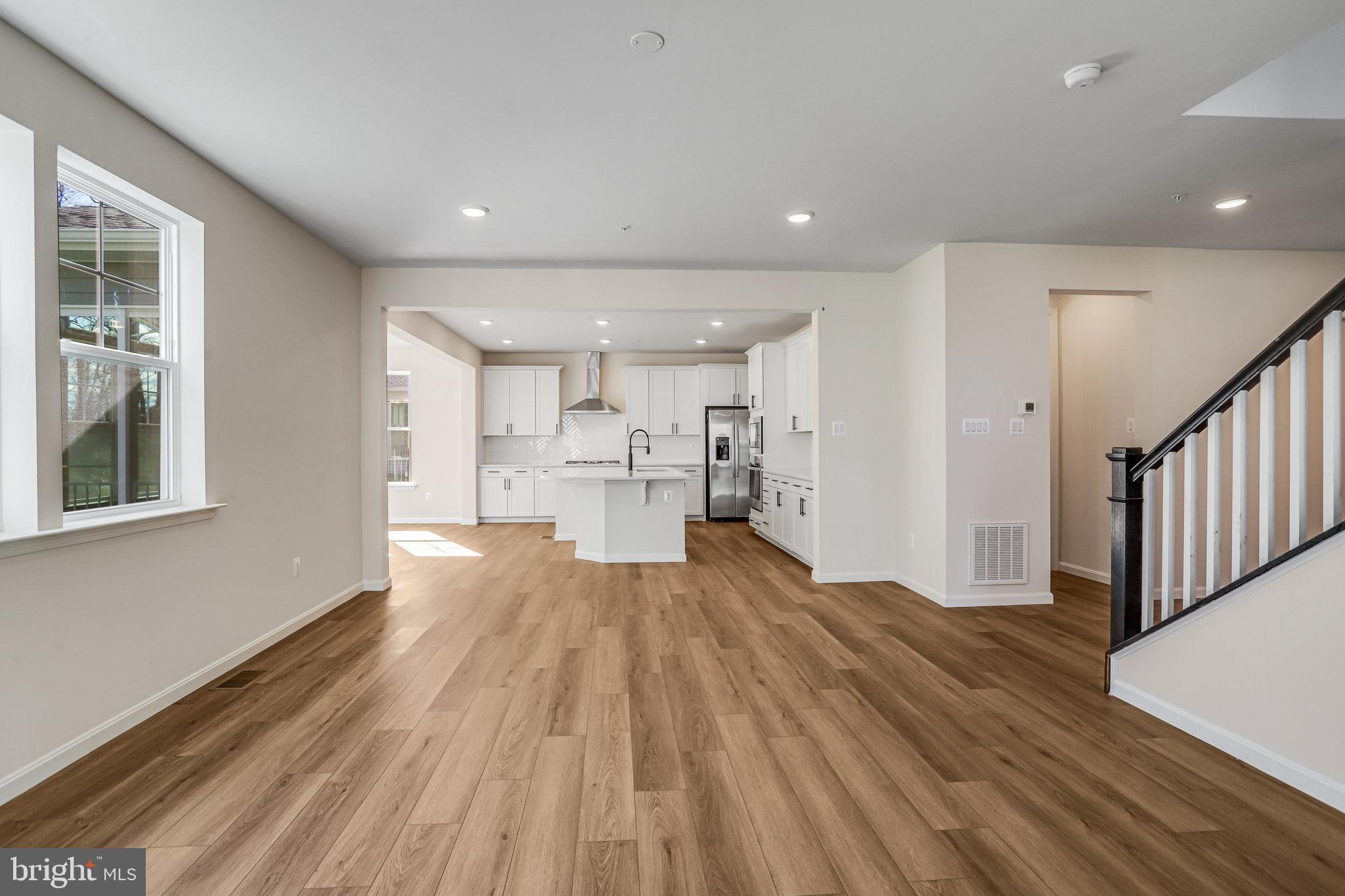 ROBERTS CROSSING - Residential