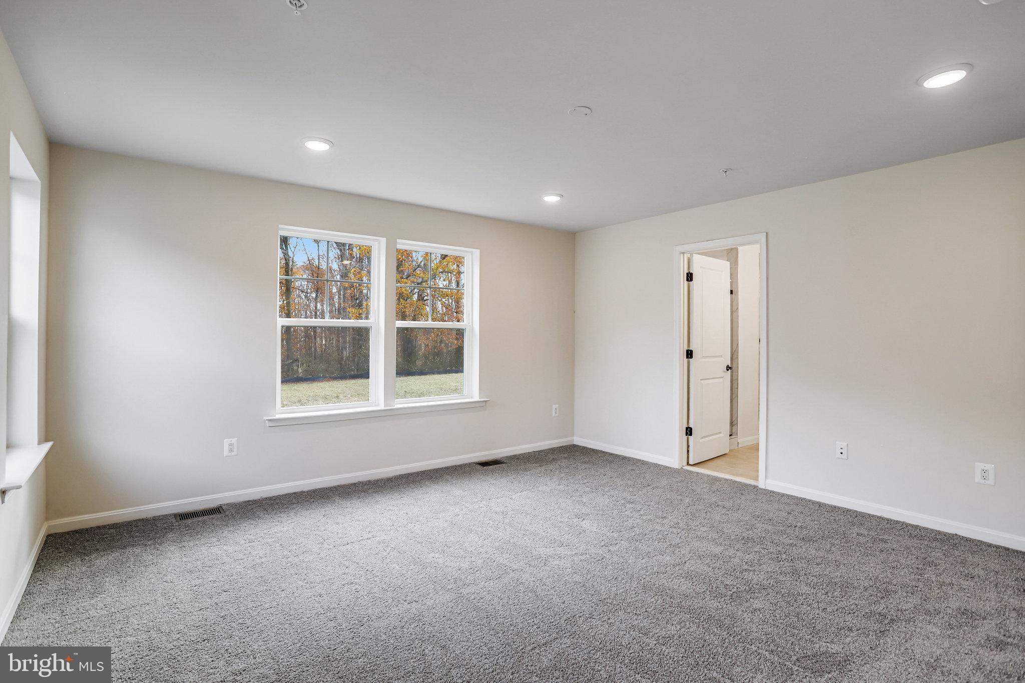 ROBERTS CROSSING - Residential