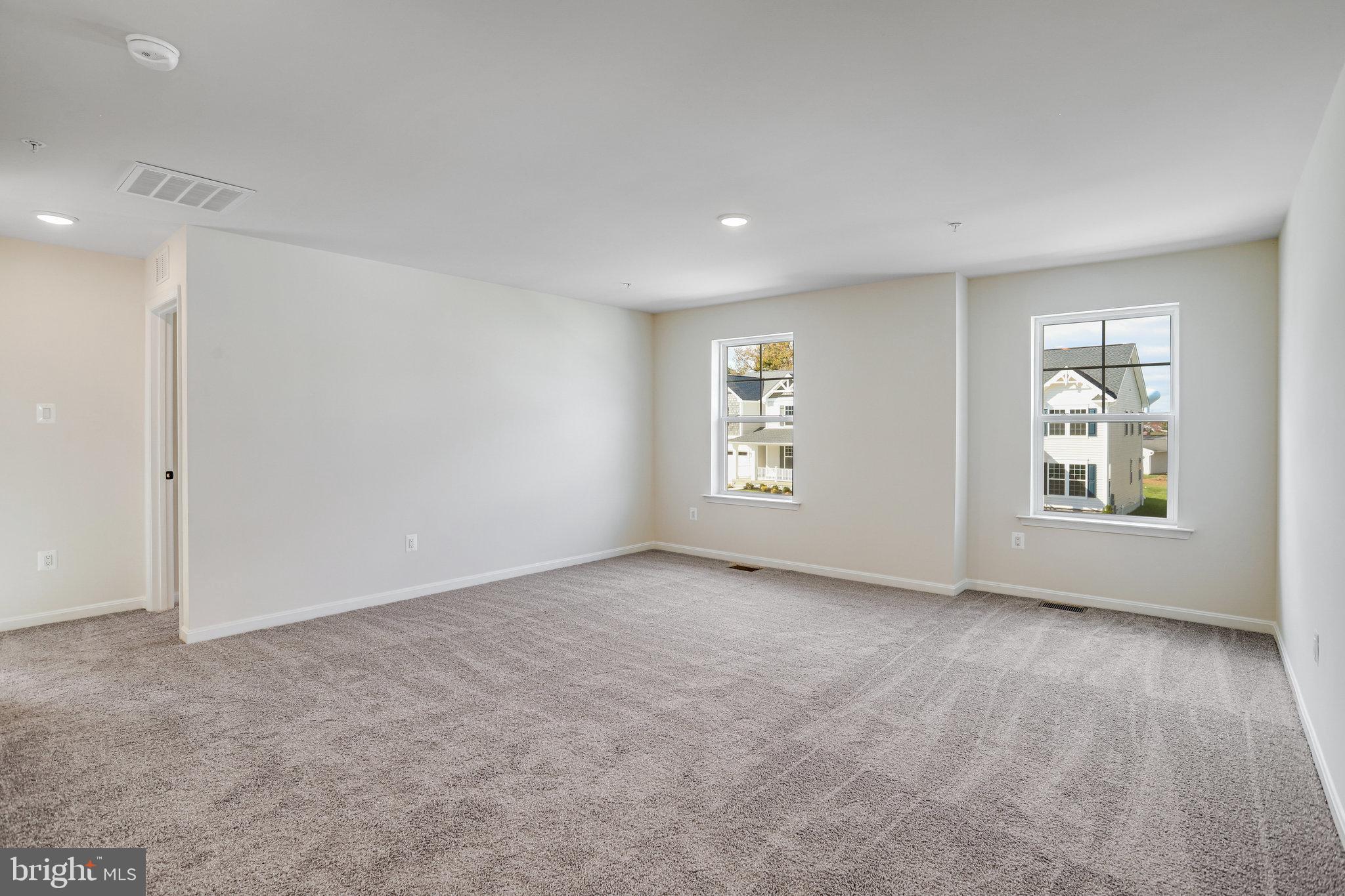 ROBERTS CROSSING - Residential