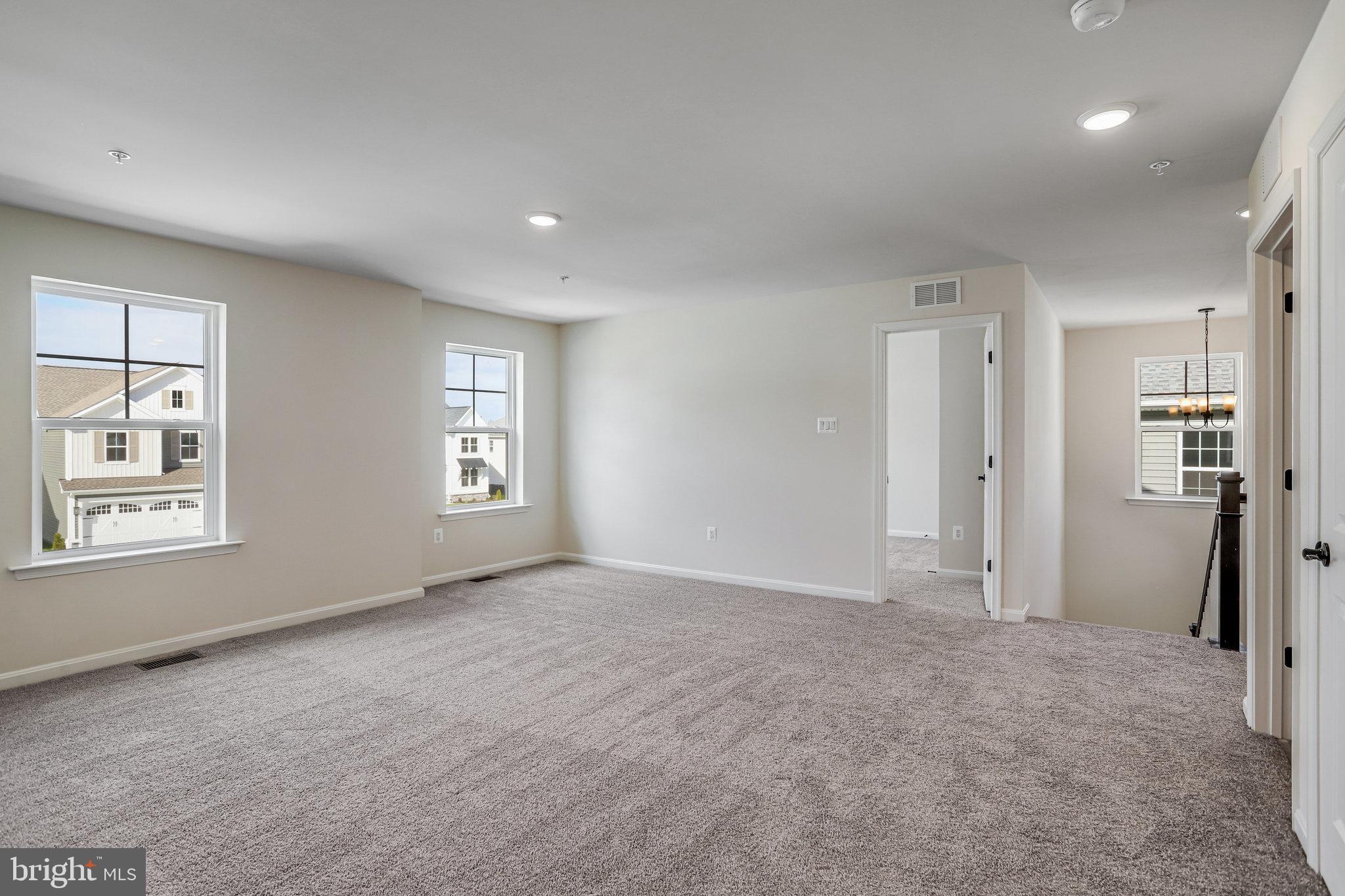 ROBERTS CROSSING - Residential