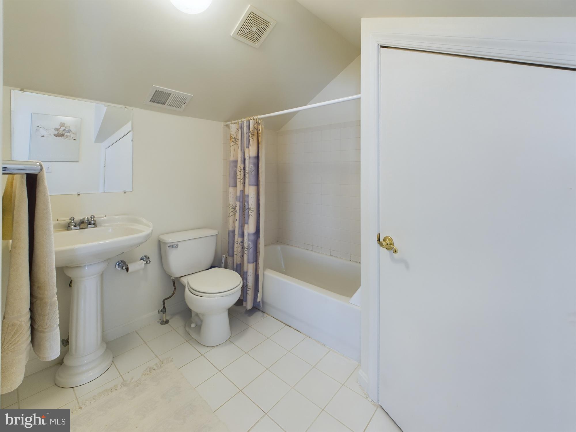 TIDEWATER COLONY - Residential