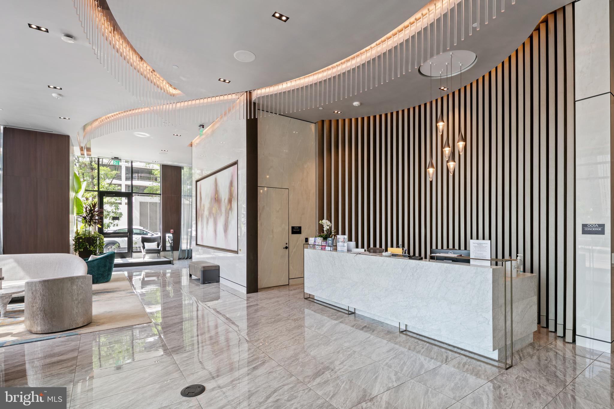 ROSSLYN - Residential