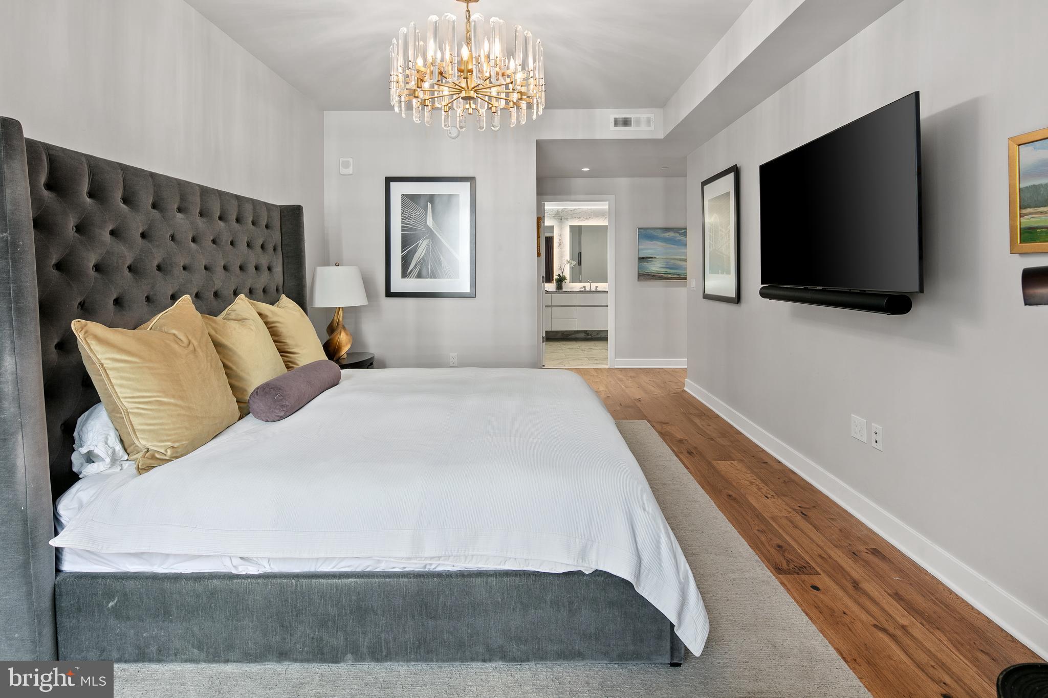 ROSSLYN - Residential