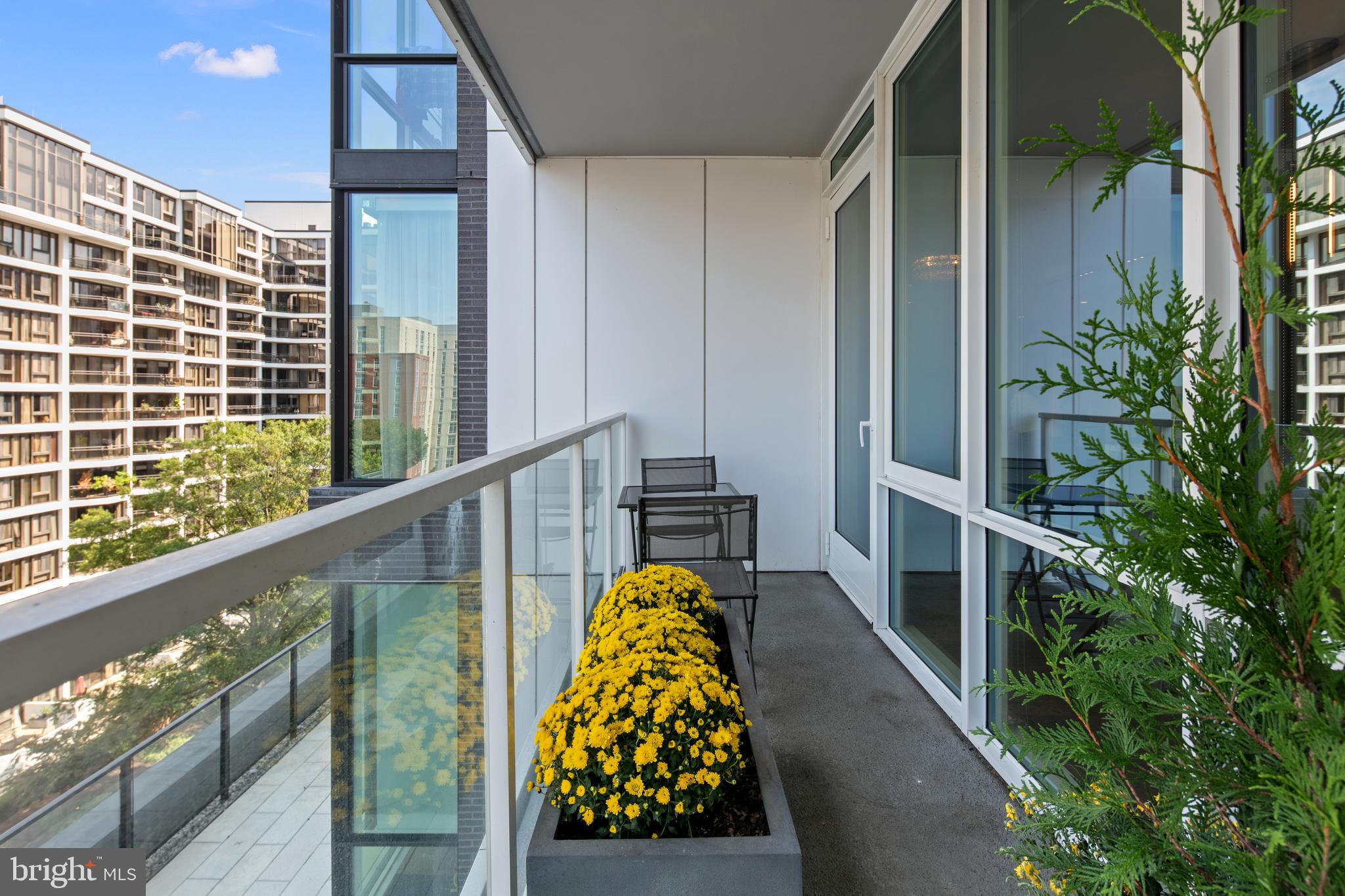 ROSSLYN - Residential