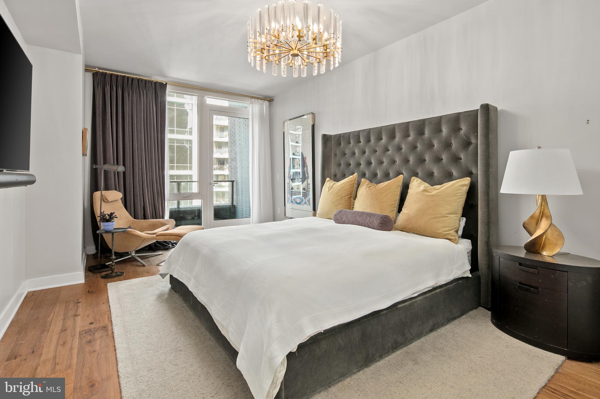 ROSSLYN - Residential