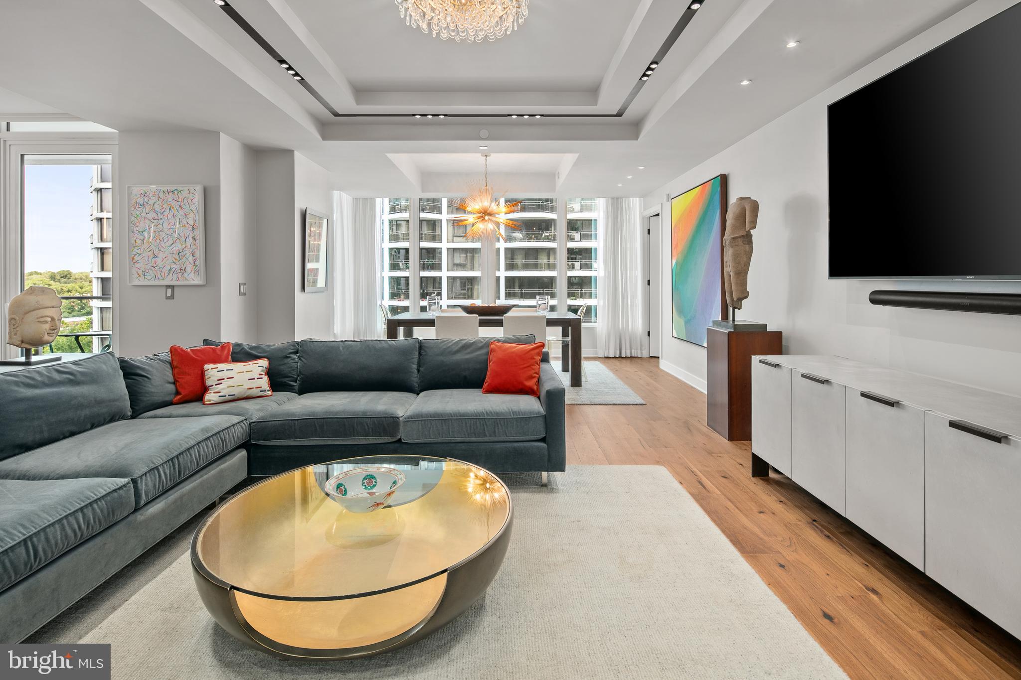 ROSSLYN - Residential