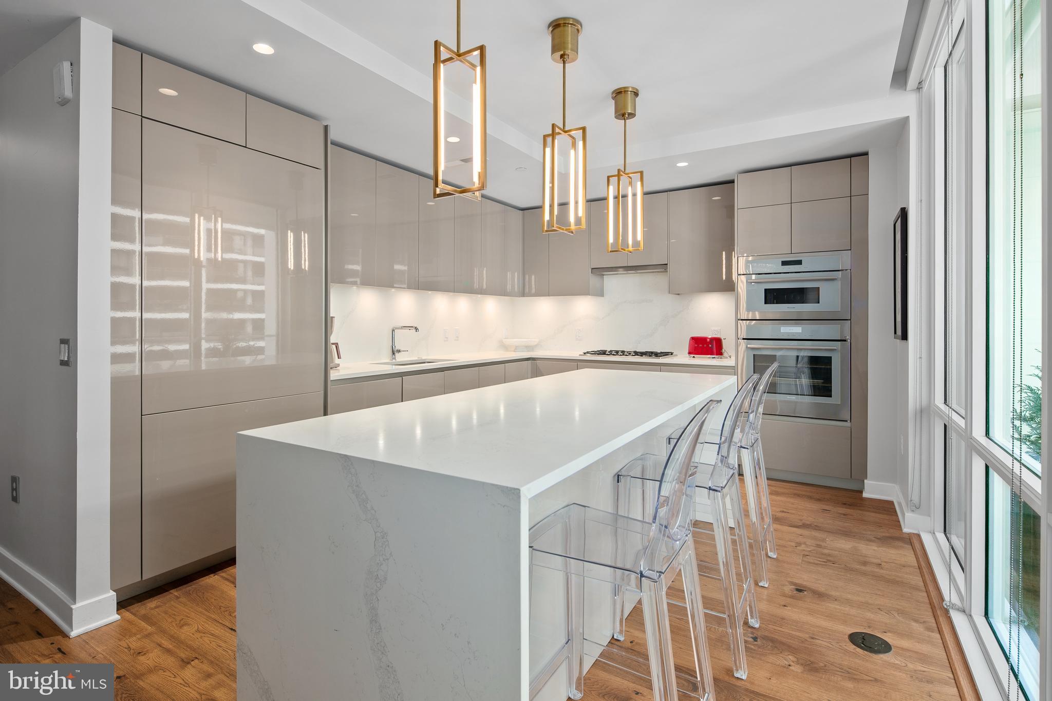 ROSSLYN - Residential