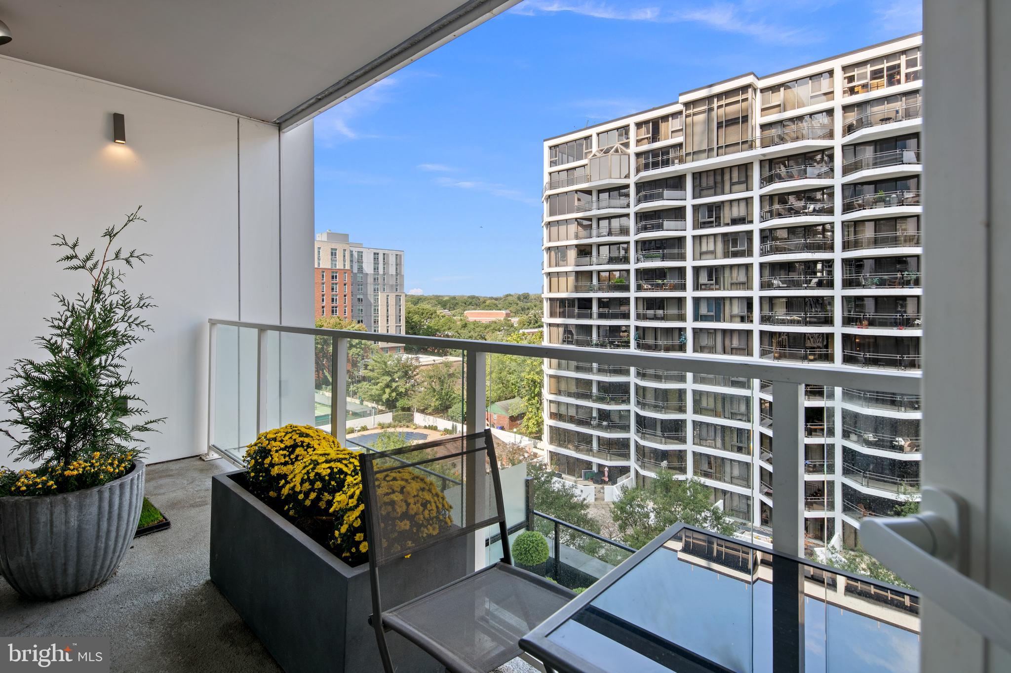 ROSSLYN - Residential