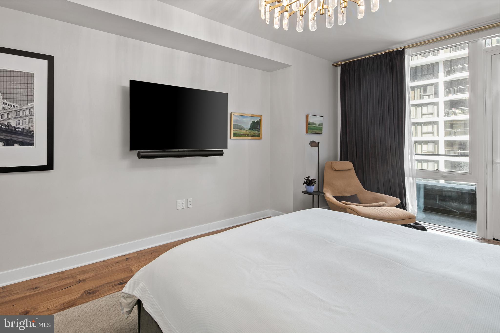 ROSSLYN - Residential