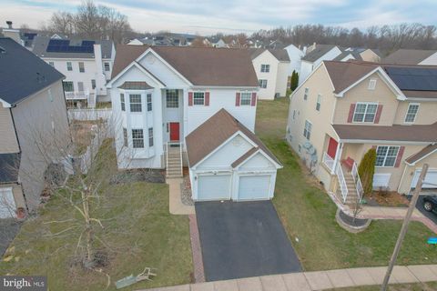 Photo of 59 Seneca Lane, BORDENTOWN, NJ 08505 (MLS # NJBL2104136)