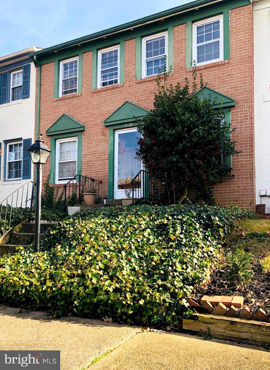 GREENWICH HILL - Residential