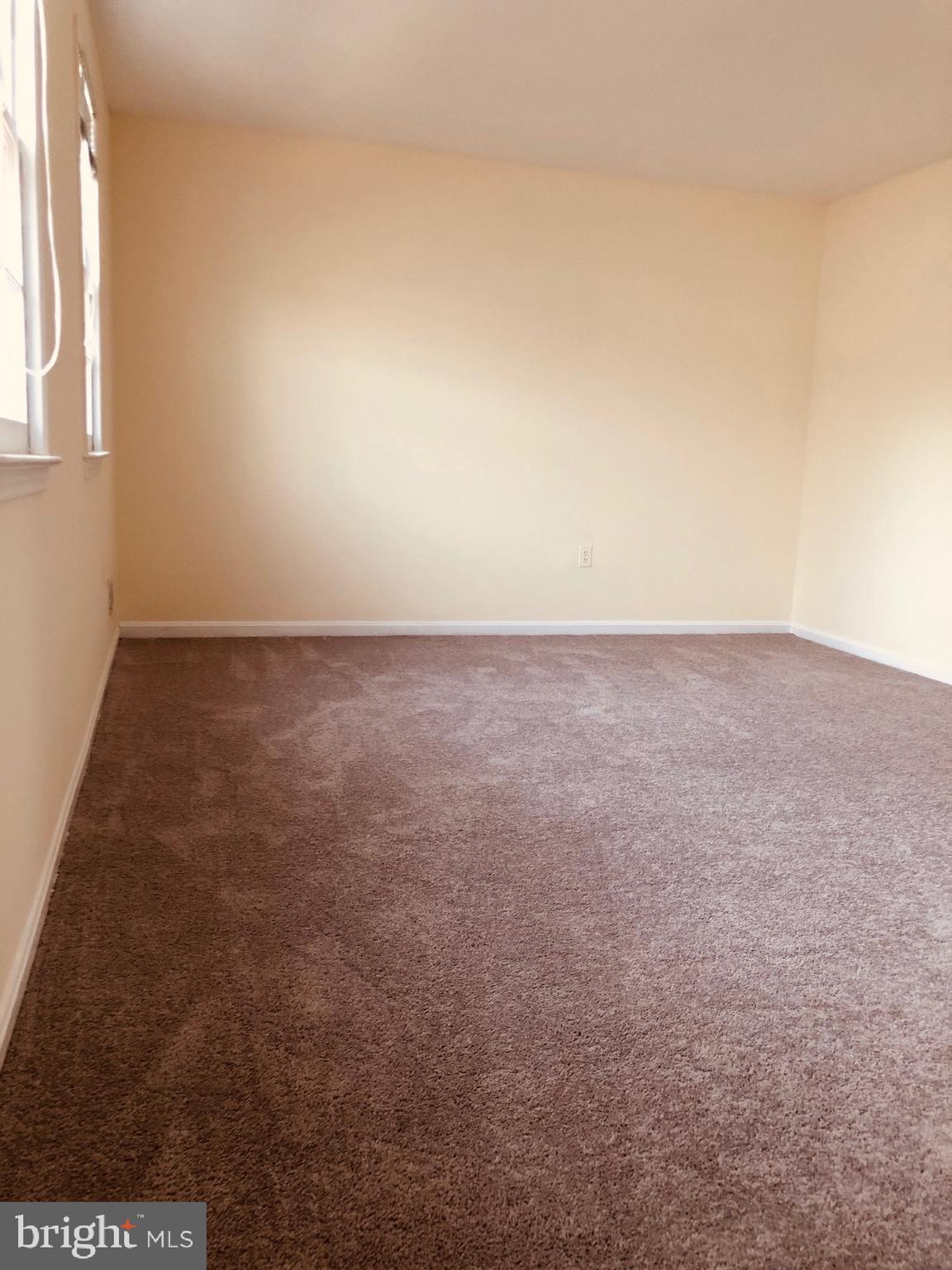 GREENWICH HILL - Residential