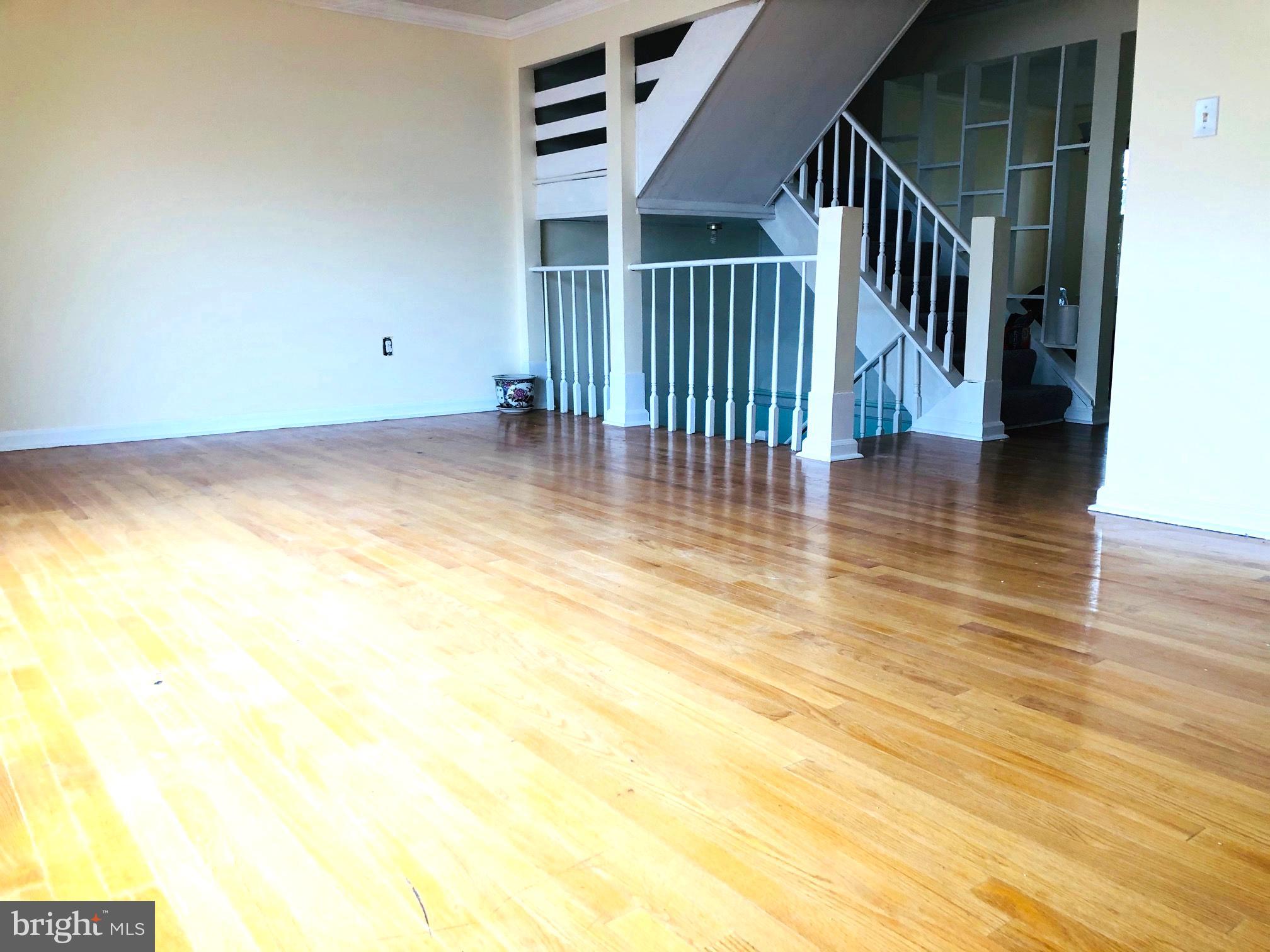 GREENWICH HILL - Residential