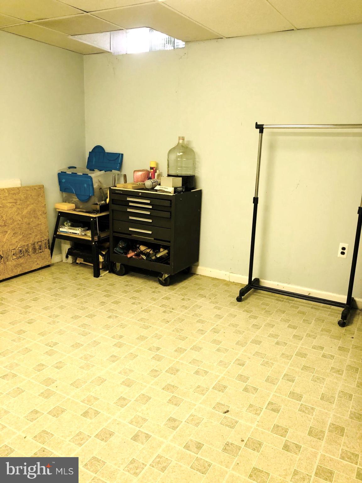 GREENWICH HILL - Residential