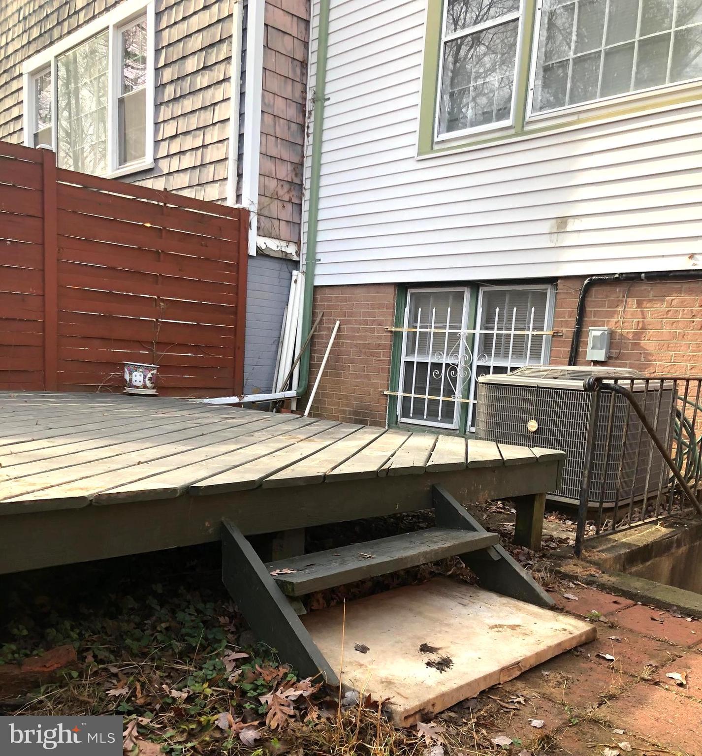 GREENWICH HILL - Residential