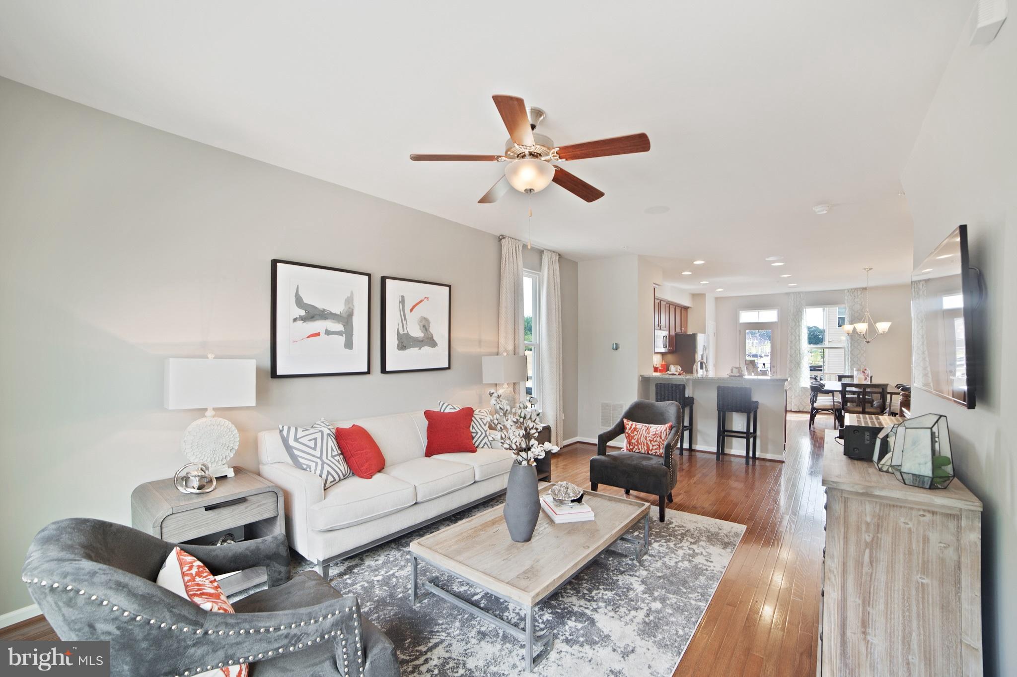 CREEKSIDE VILLAGE - Residential