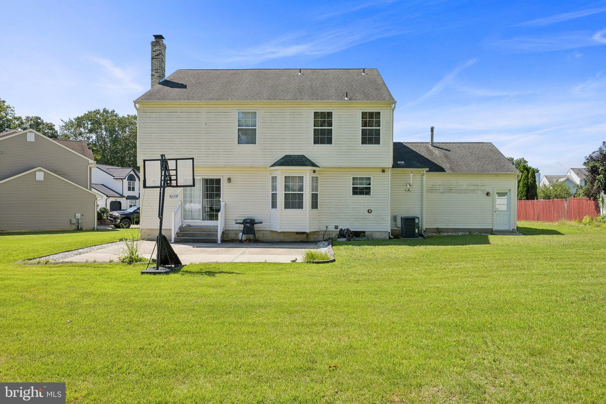 3 DAYTON COURT