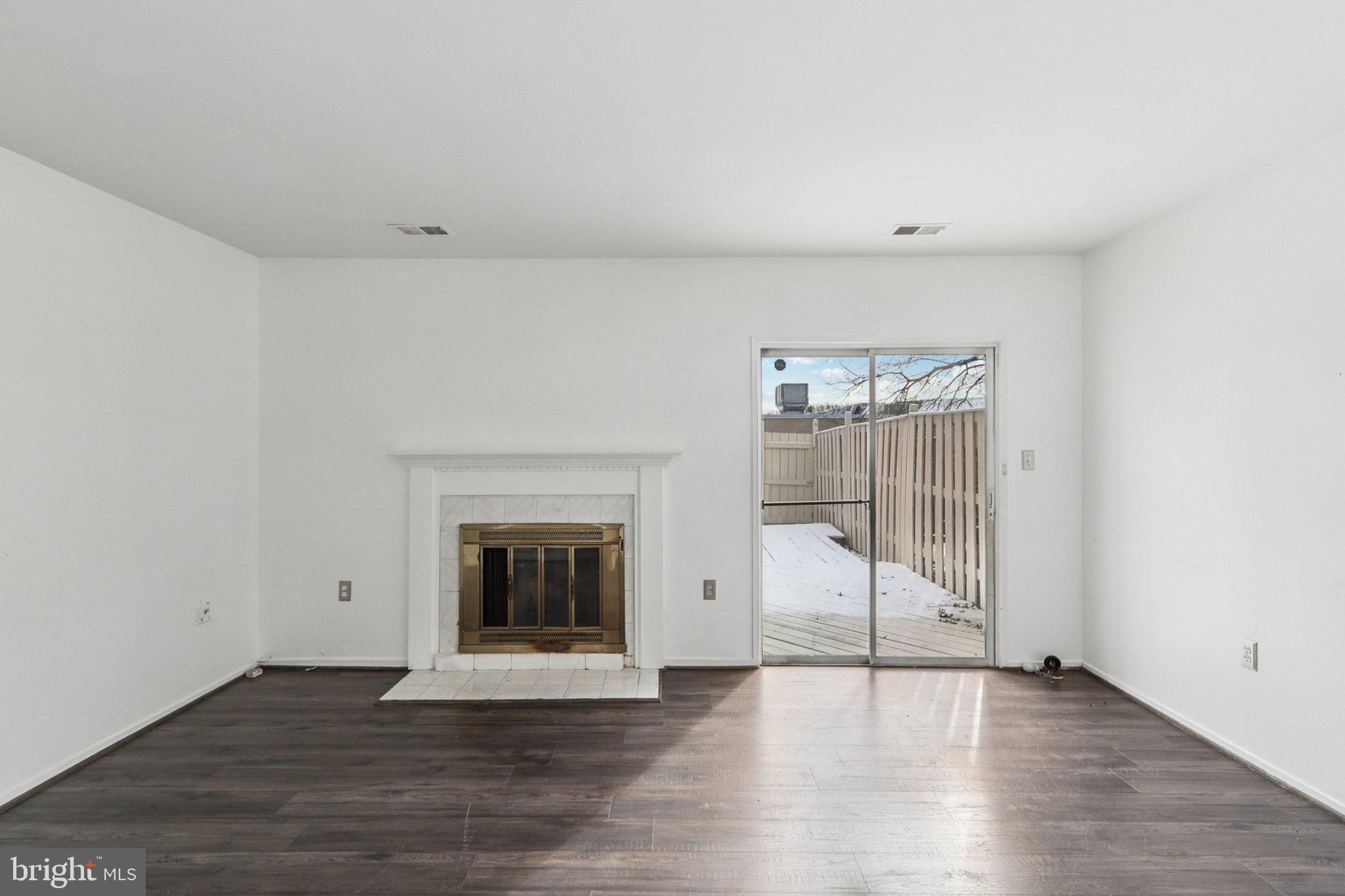 VILLAGES OF MOUNT VERNON - Residential