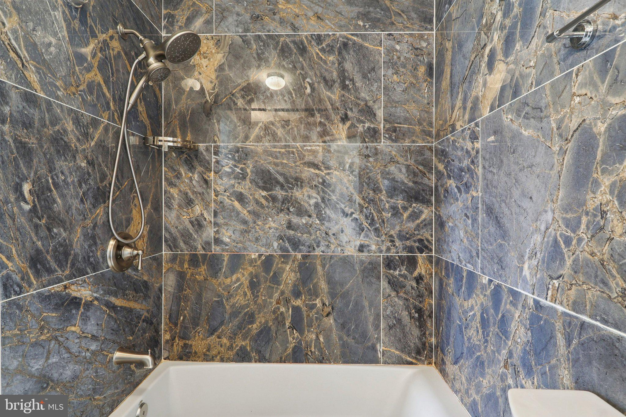 VILLAGES OF MOUNT VERNON - Residential