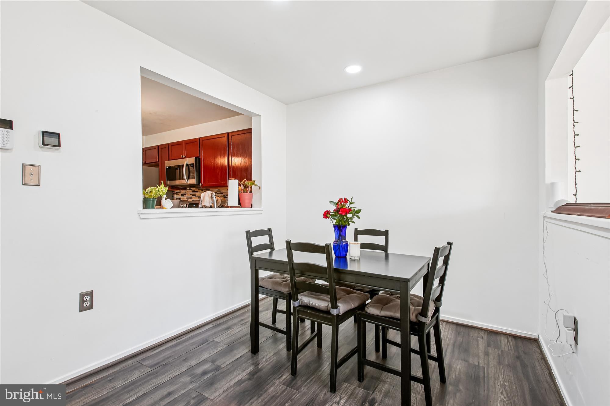 8703 VILLAGE GREEN COURT